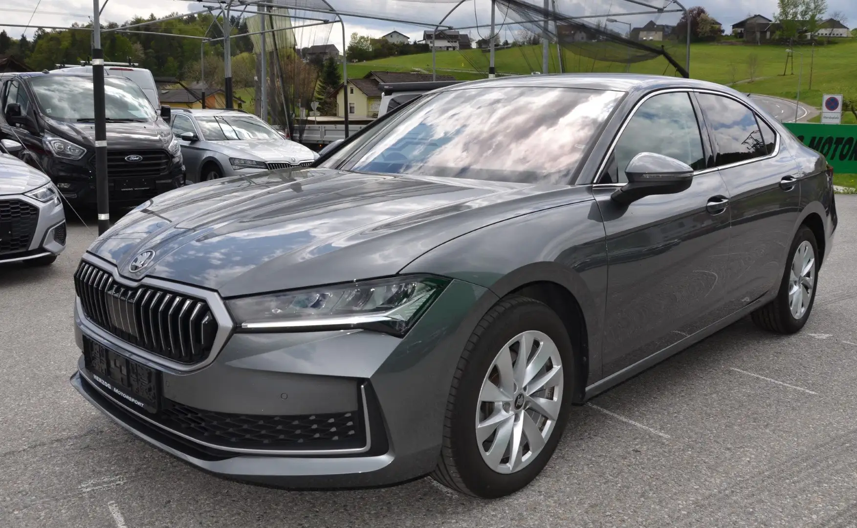 Skoda Superb Superb 1,5 TSI mHEV Selection DSG LED AHV 1.BESITZ Grau - 2