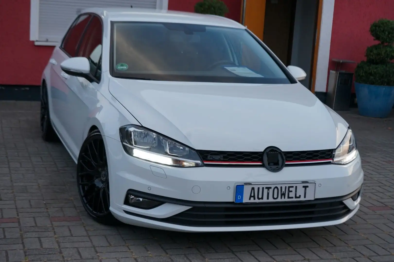 Volkswagen Golf 1.5 TSI BlueMotion Blanc - 1