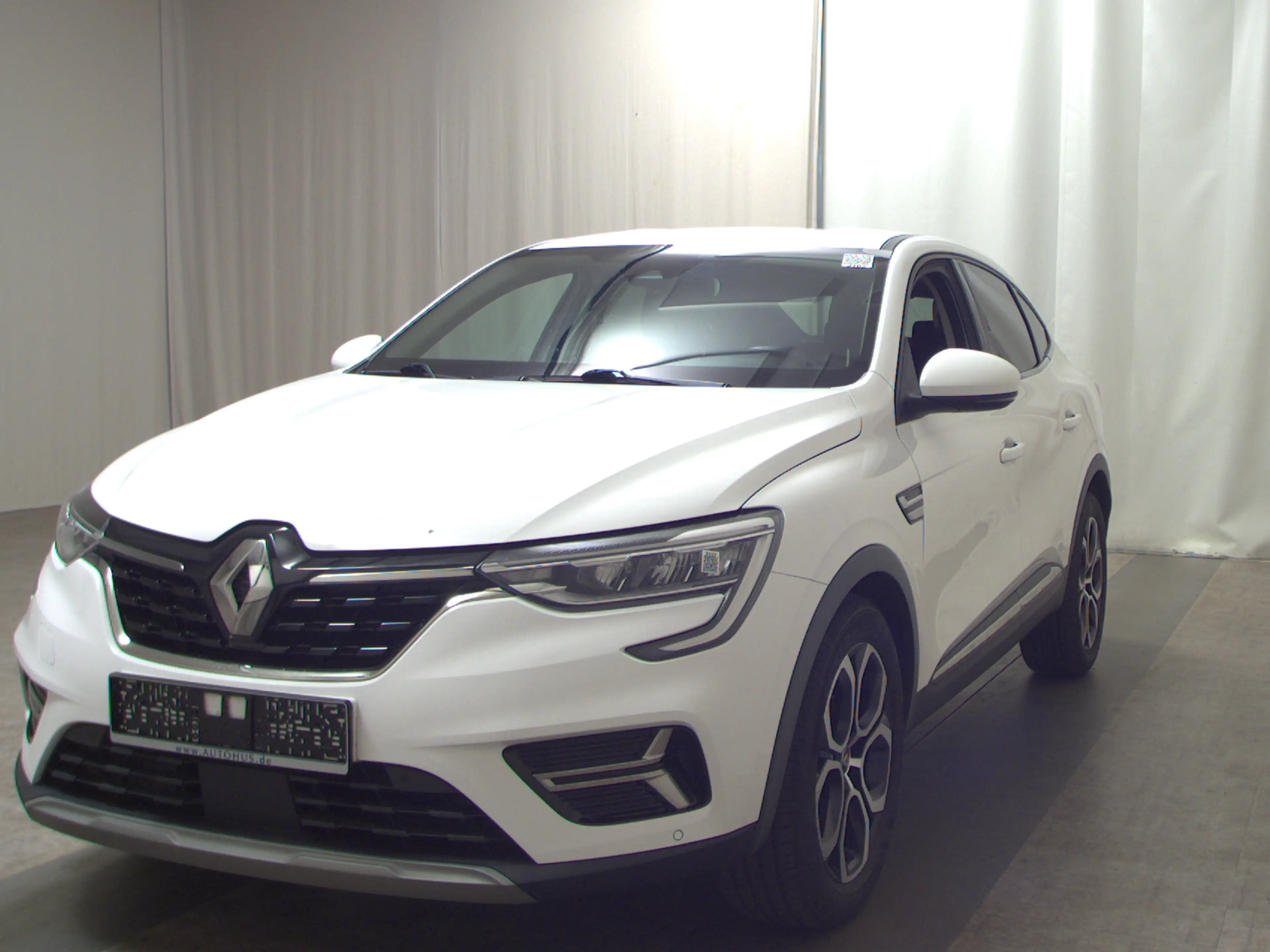 Renault Arkana 1.3 TCe 140 Intens Navi LED T-Leder RFK — photo 2