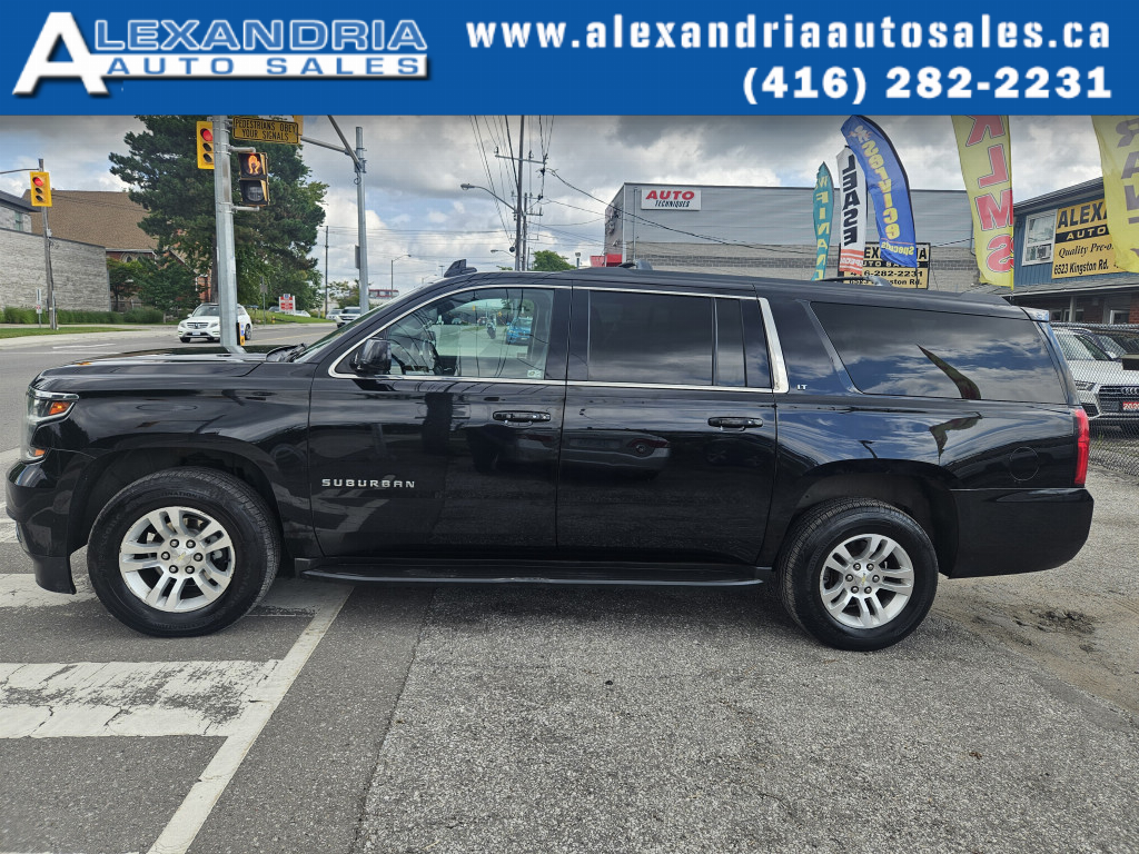 2017 Chevrolet Suburban LT 1500 4x4 Automatic — снимка 1