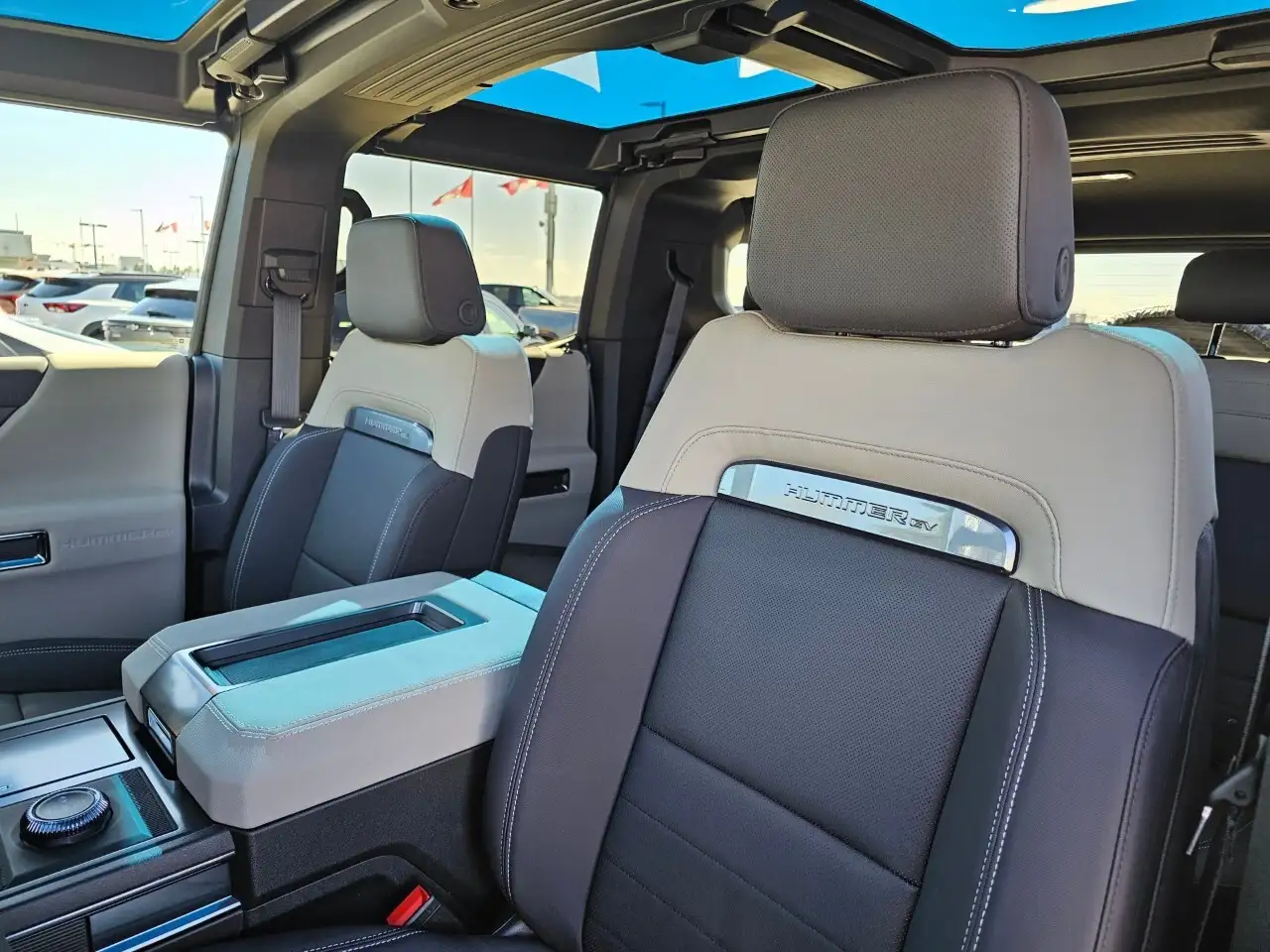 GMC HUMMER EV SUV снимка GMC HUMMER EV SUV