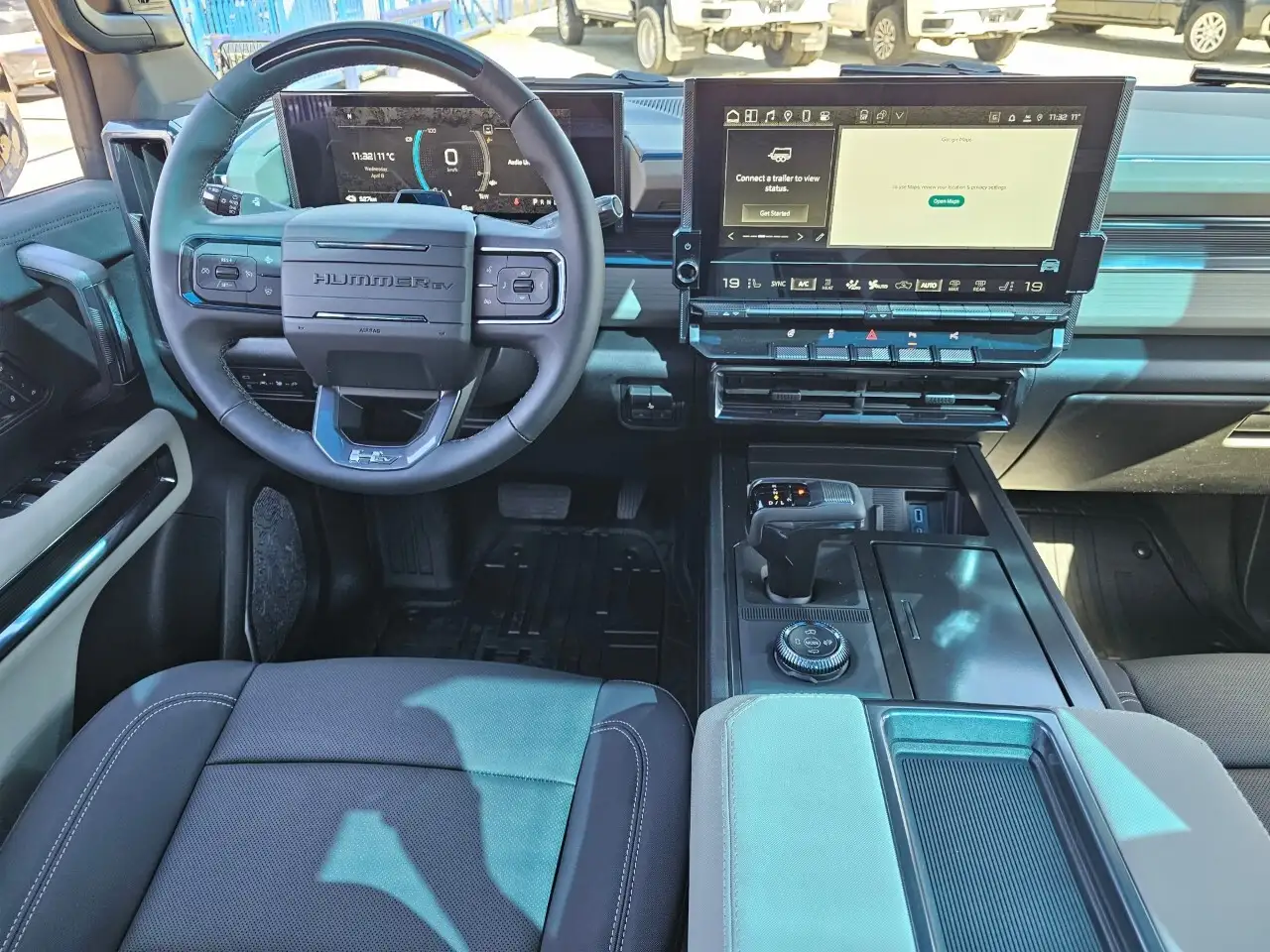 GMC HUMMER EV SUV снимка GMC HUMMER EV SUV