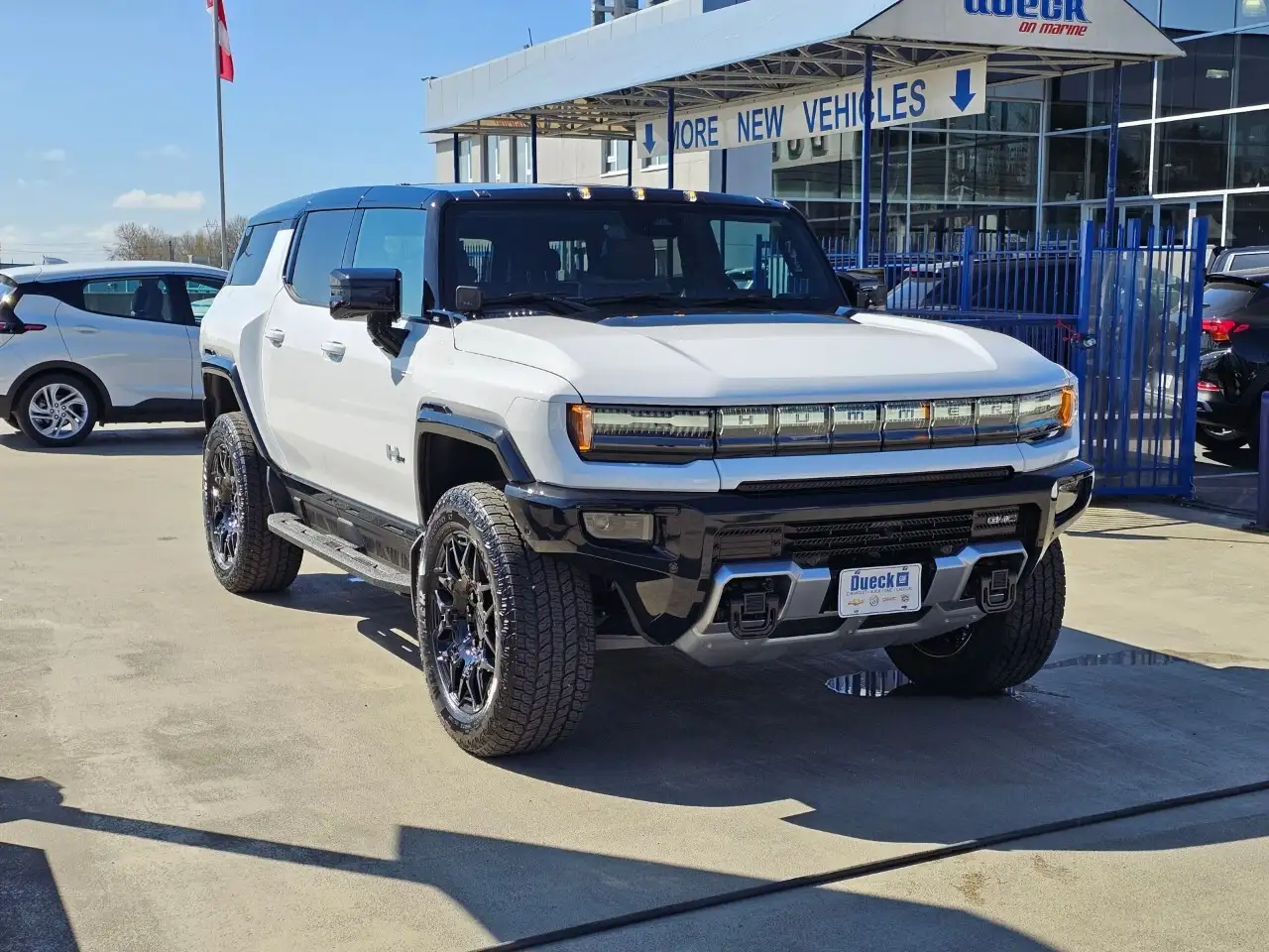 GMC HUMMER EV SUV снимка GMC HUMMER EV SUV