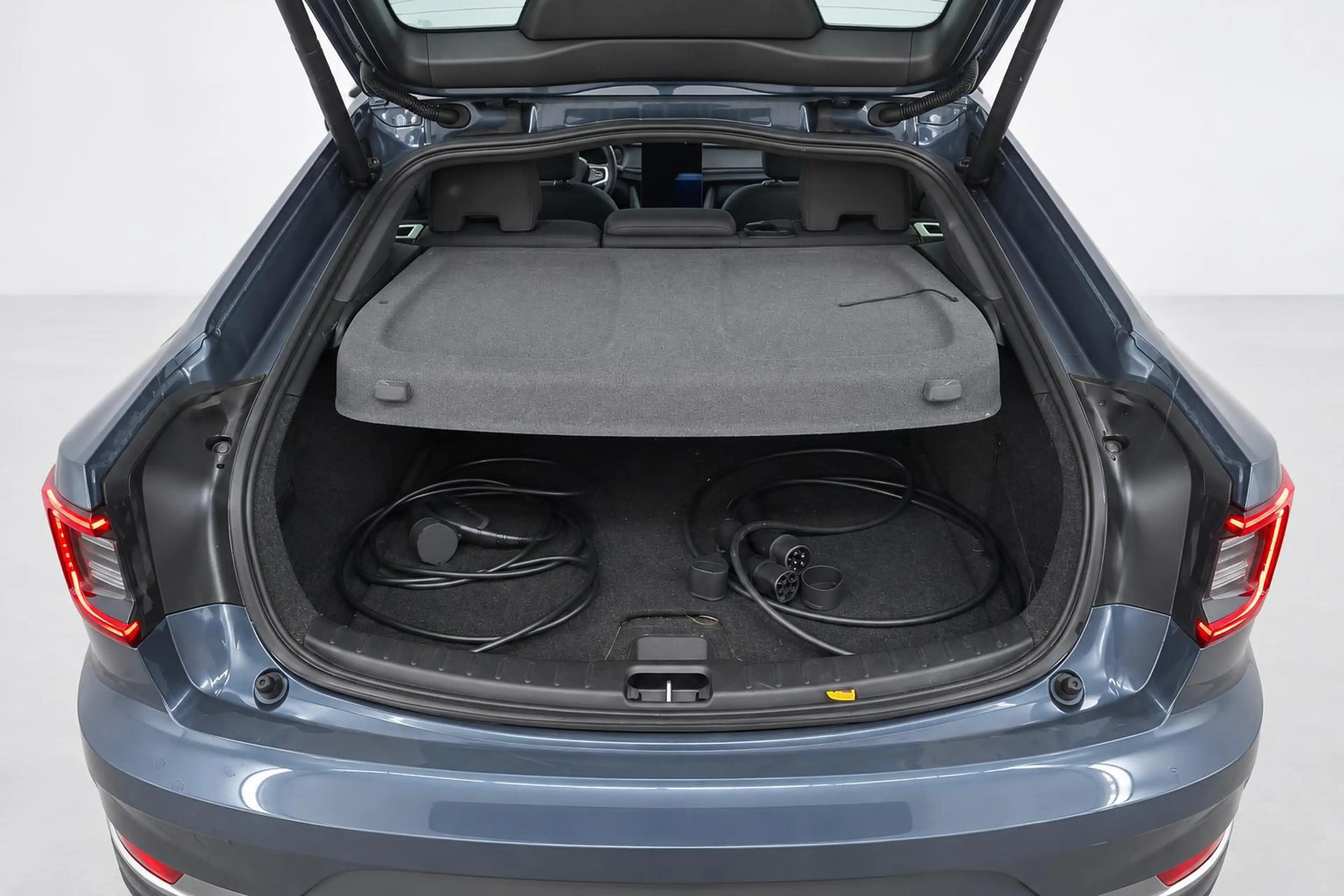 Polestar 2 Long Range Dual Motor Launch Edition 78kWh PANO 93 — photo 6