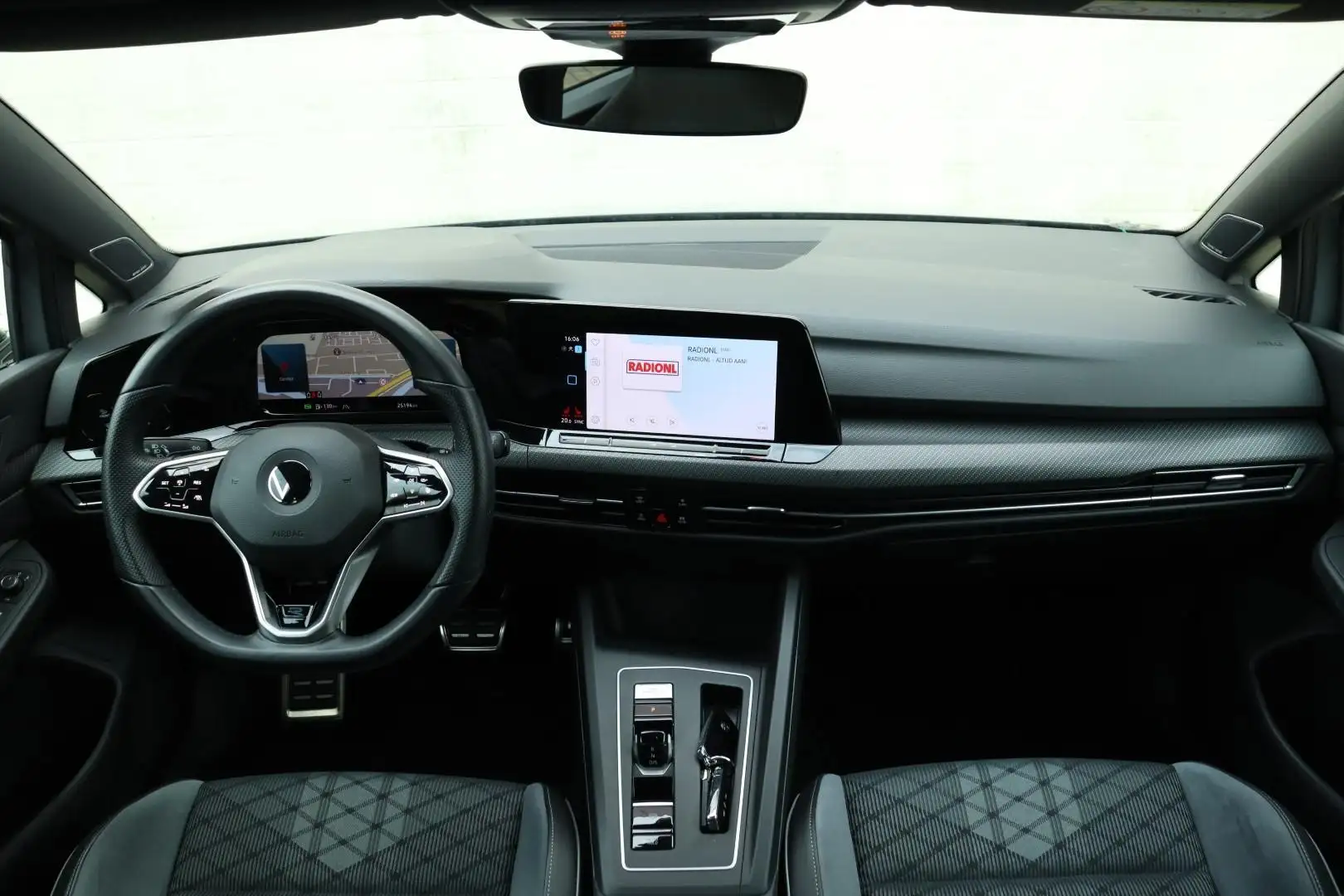 Volkswagen Golf Variant 1.5 eTSI R-Line Business+ Gris - 2