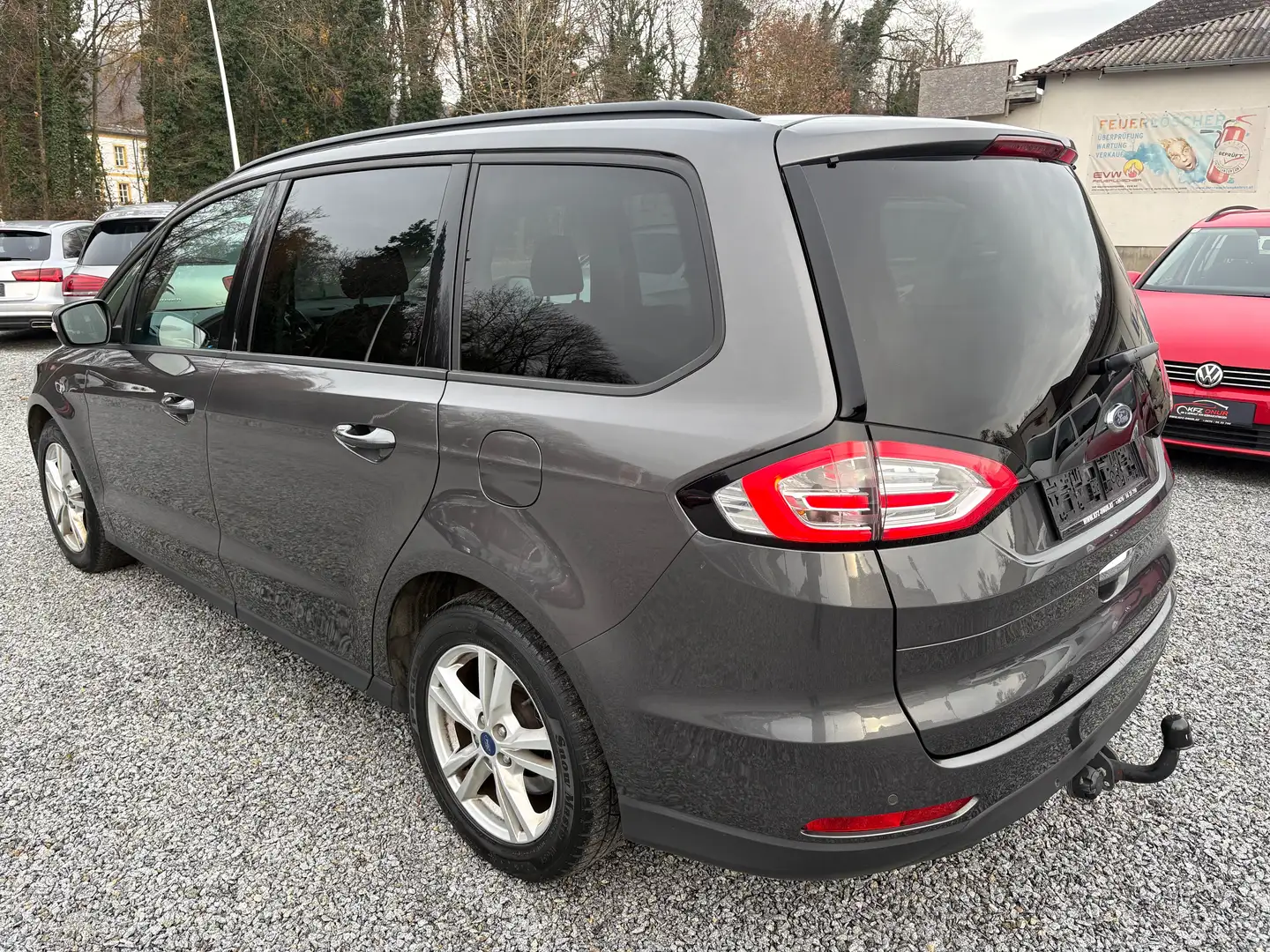 Ford Galaxy Galaxy 2,0 TDCi SCR Business*7-SITZE*AHK Grau - 2