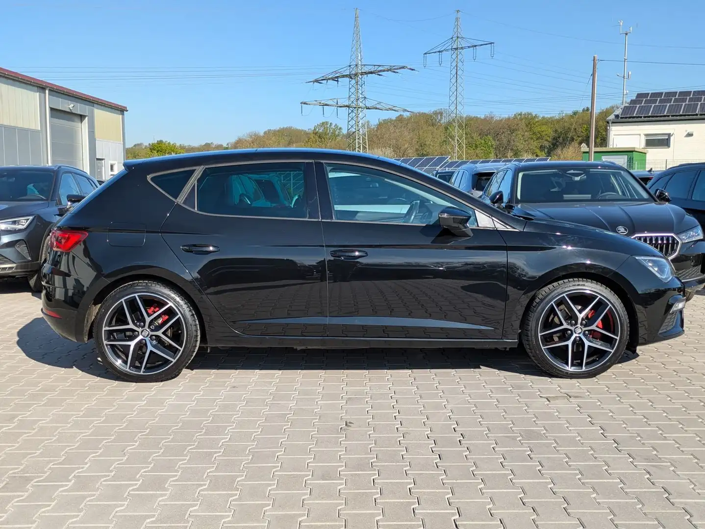 SEAT Leon 1.4 TSI FR SCHIEBE-GLAS*KAMERA*LED*DAB*TEMP Schwarz - 2