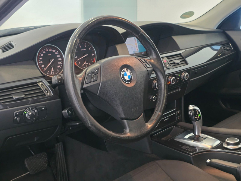 BMW 523 i Touring 2.5|AUTOMATIK|XENON|NAVI|PANO|SHZ — photo 10