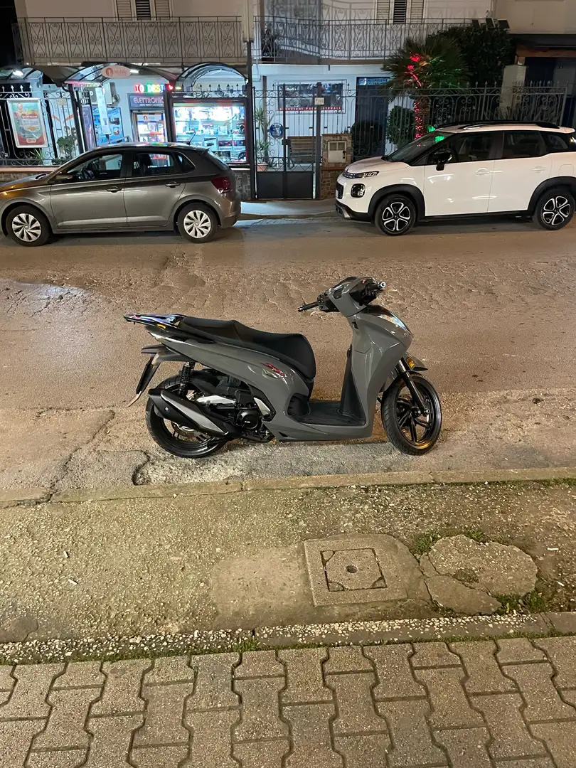 Honda SH 350i sport - 1