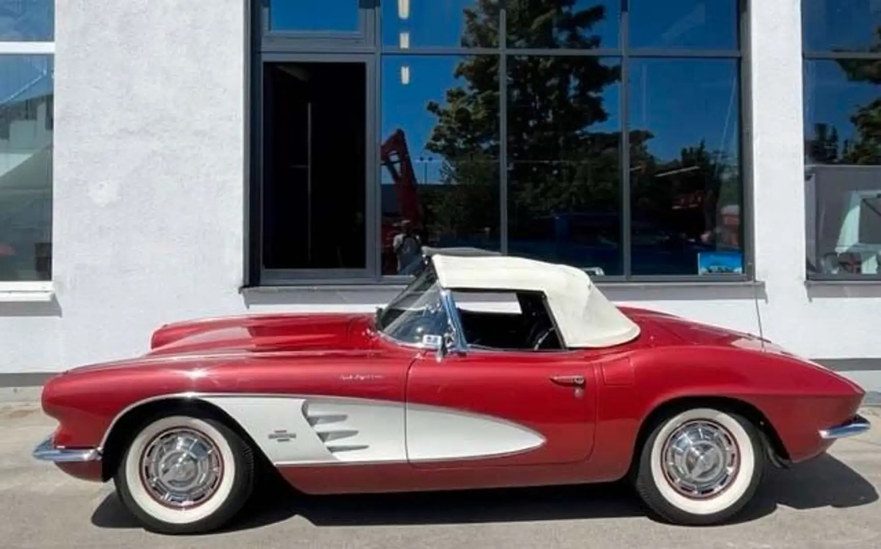 Corvette C1 Corvette C1 Cabrio 283 cui * Einspritzer Rot - 2