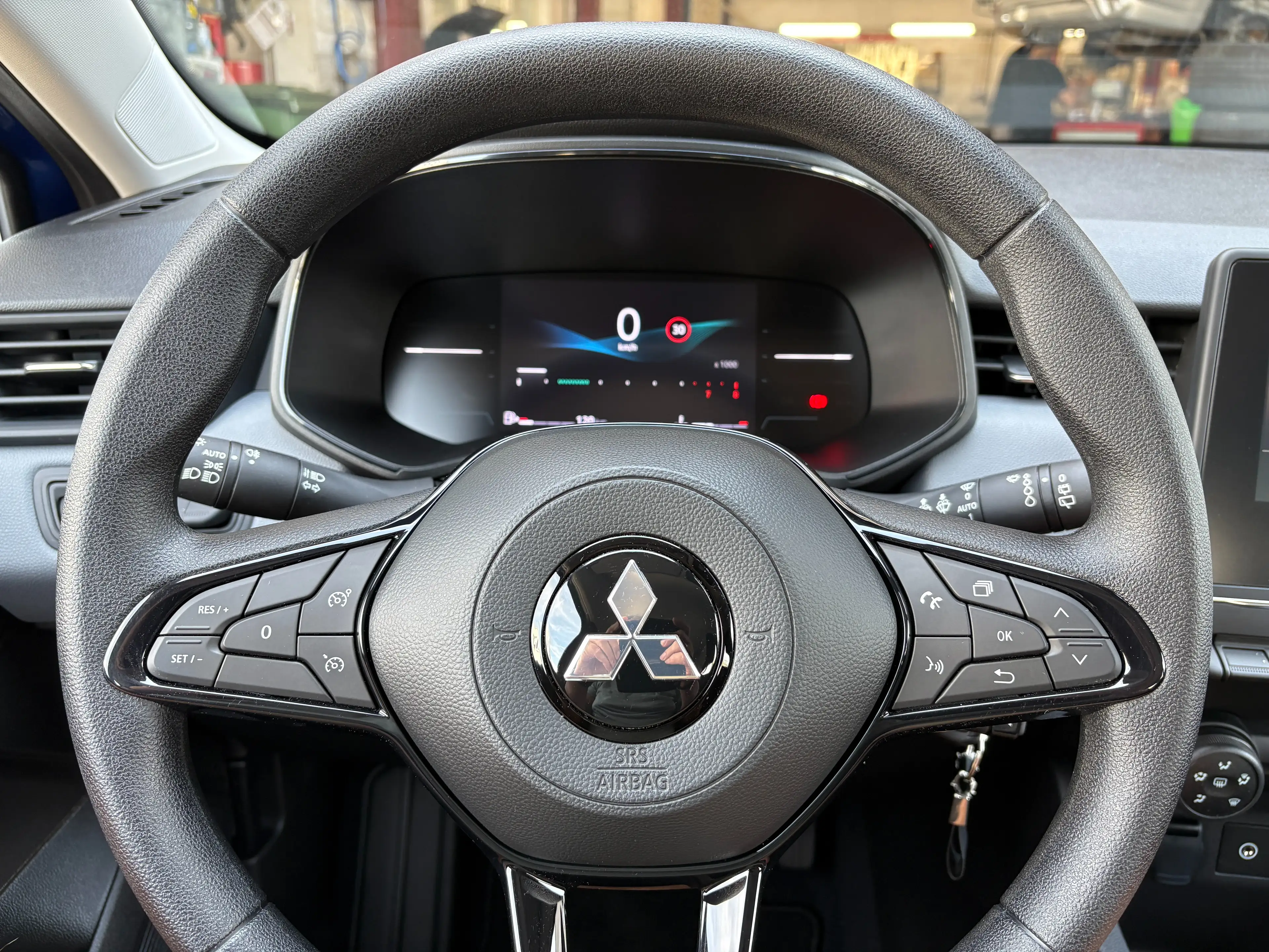 Mitsubishi Colt 1,0 MPI Inform — photo 9