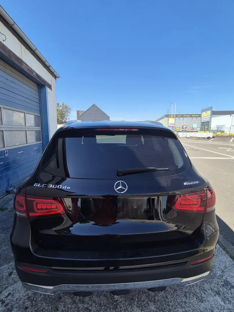 Mercedes-Benz GLC 300 de 4-Matic PHEV - 2
