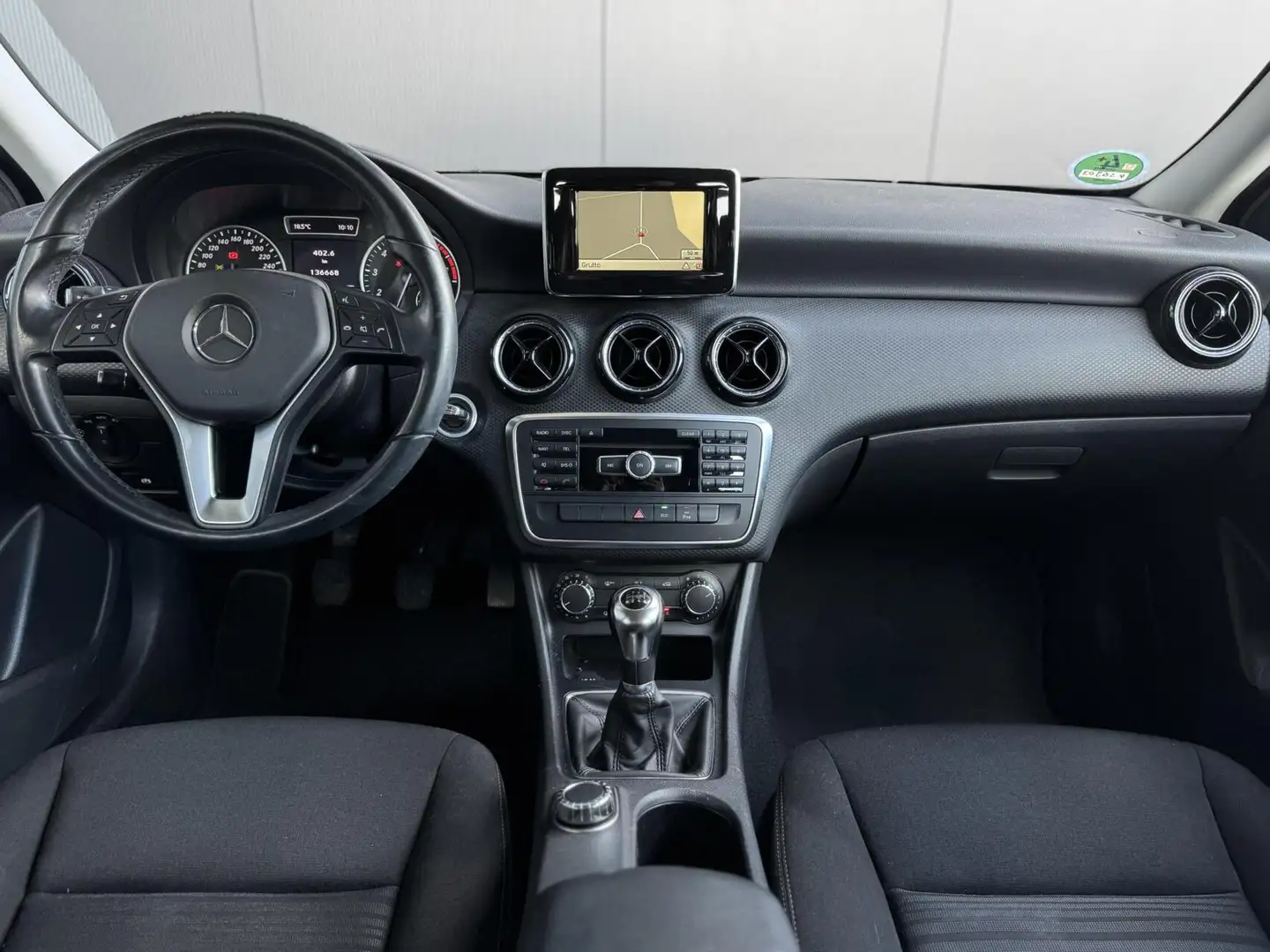 Mercedes-Benz A 180 Edition Navigatie 4U3 Grijs - 2