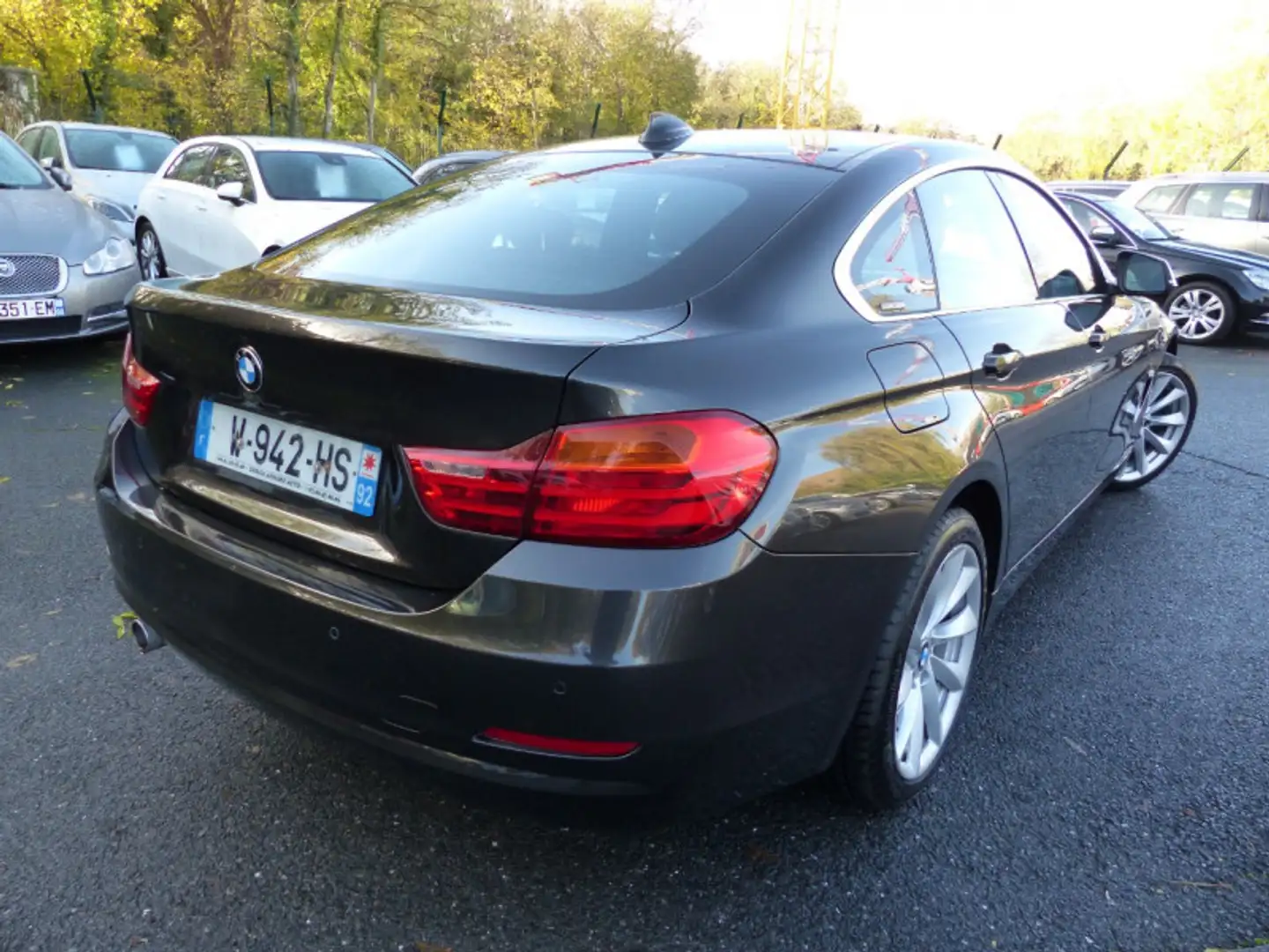 BMW 418 (F36) 418D 150CH LOUNGE Gris - 2