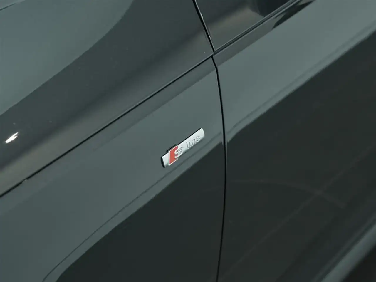 Audi A4 photo Audi A4