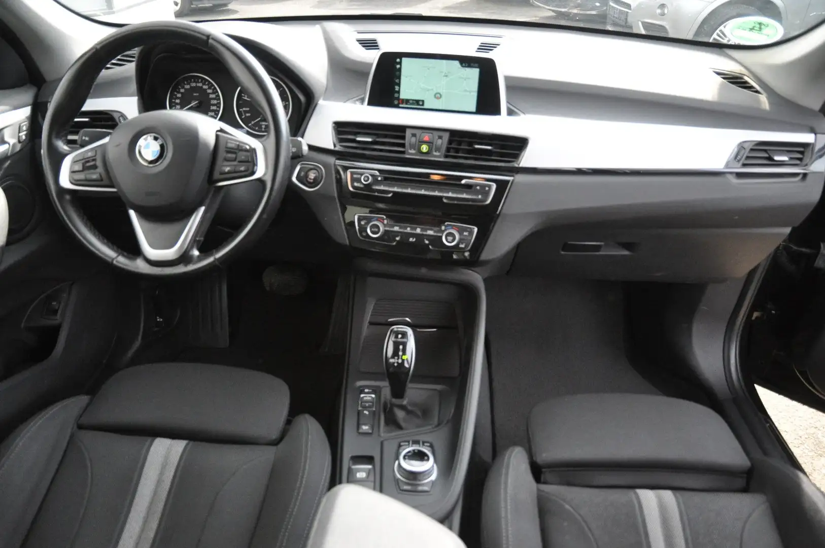 BMW X1 xDrive20d Aut. Advantage*AHK-I.Hand* Brun - 2