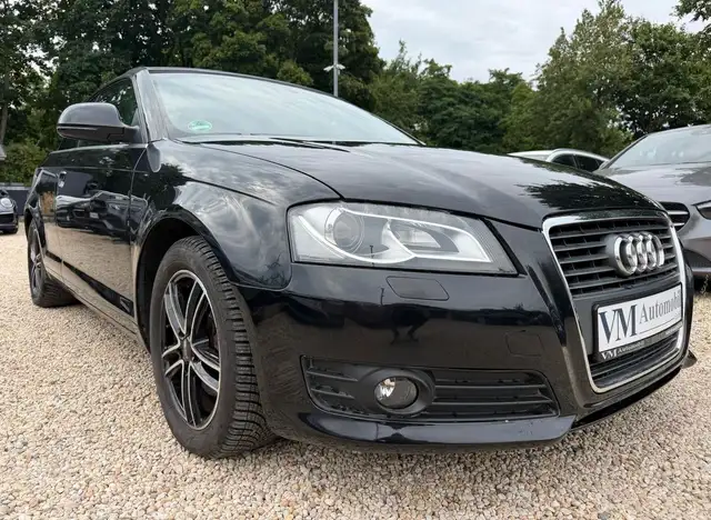 Audi A3 Cabriolet view 3