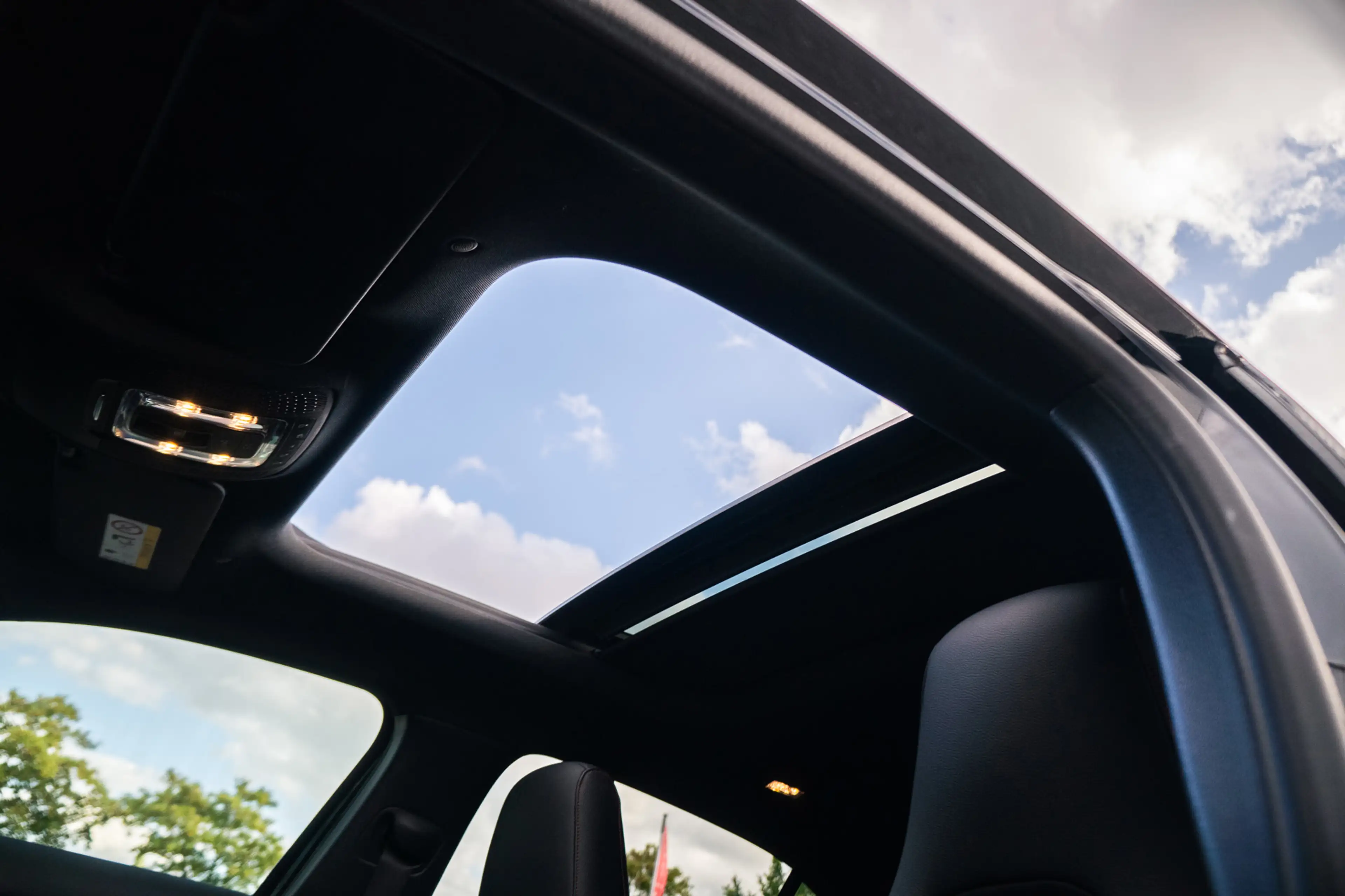Mercedes-Benz A 35 AMG 4MATIC Advantage — photo 9