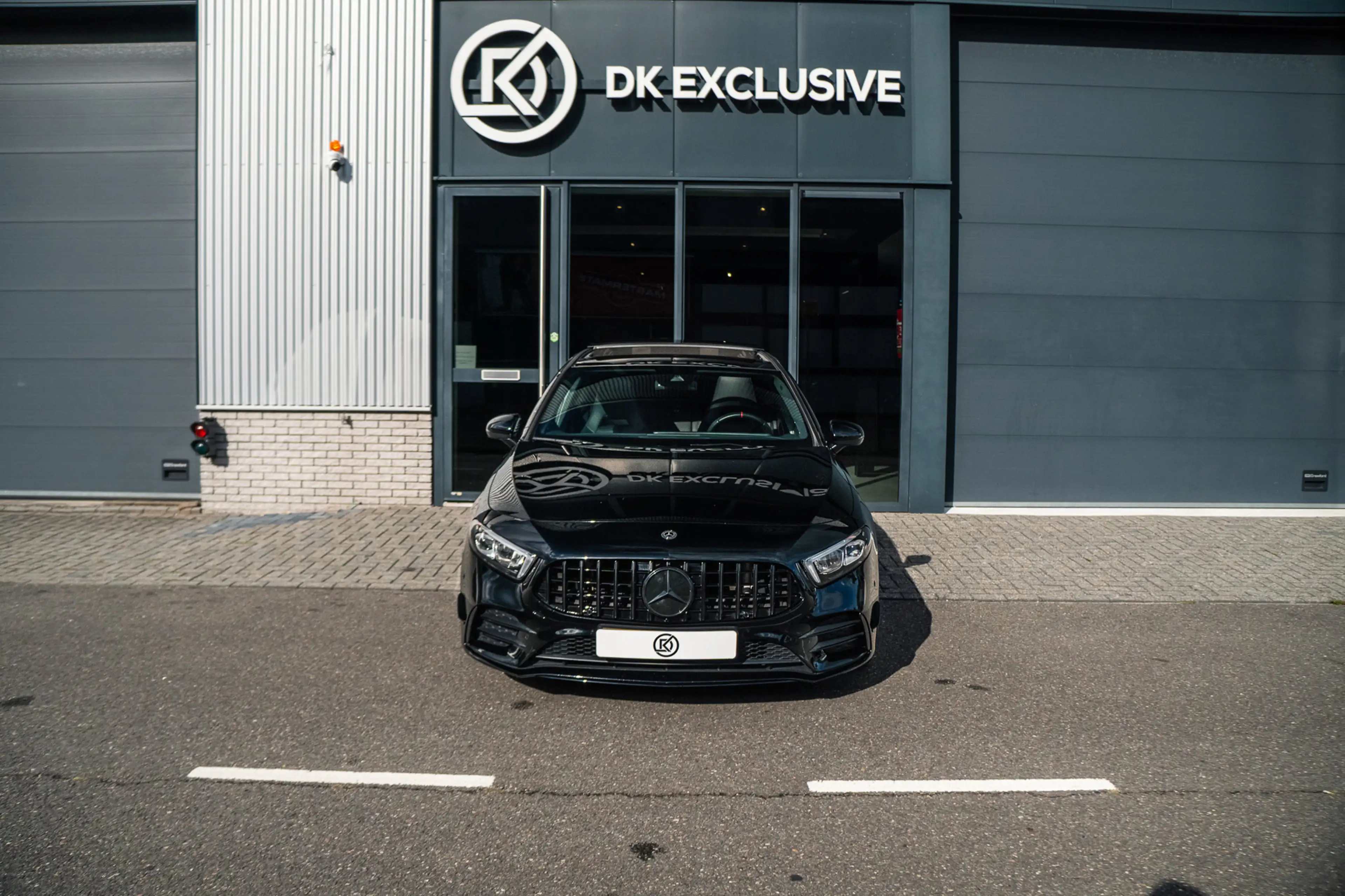 Mercedes-Benz A 35 AMG 4MATIC Advantage — photo 8
