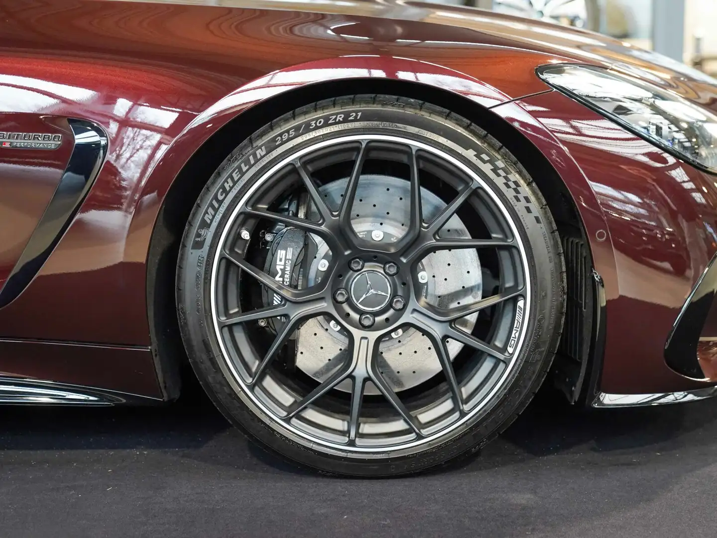 Mercedes-Benz AMG GT AMG GT 63 S E PERFORMANCE MANUFAKTUR Lift AERO Rot - 2