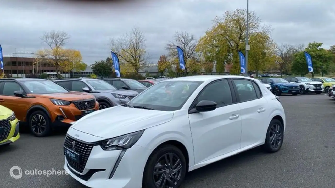 Peugeot 208
