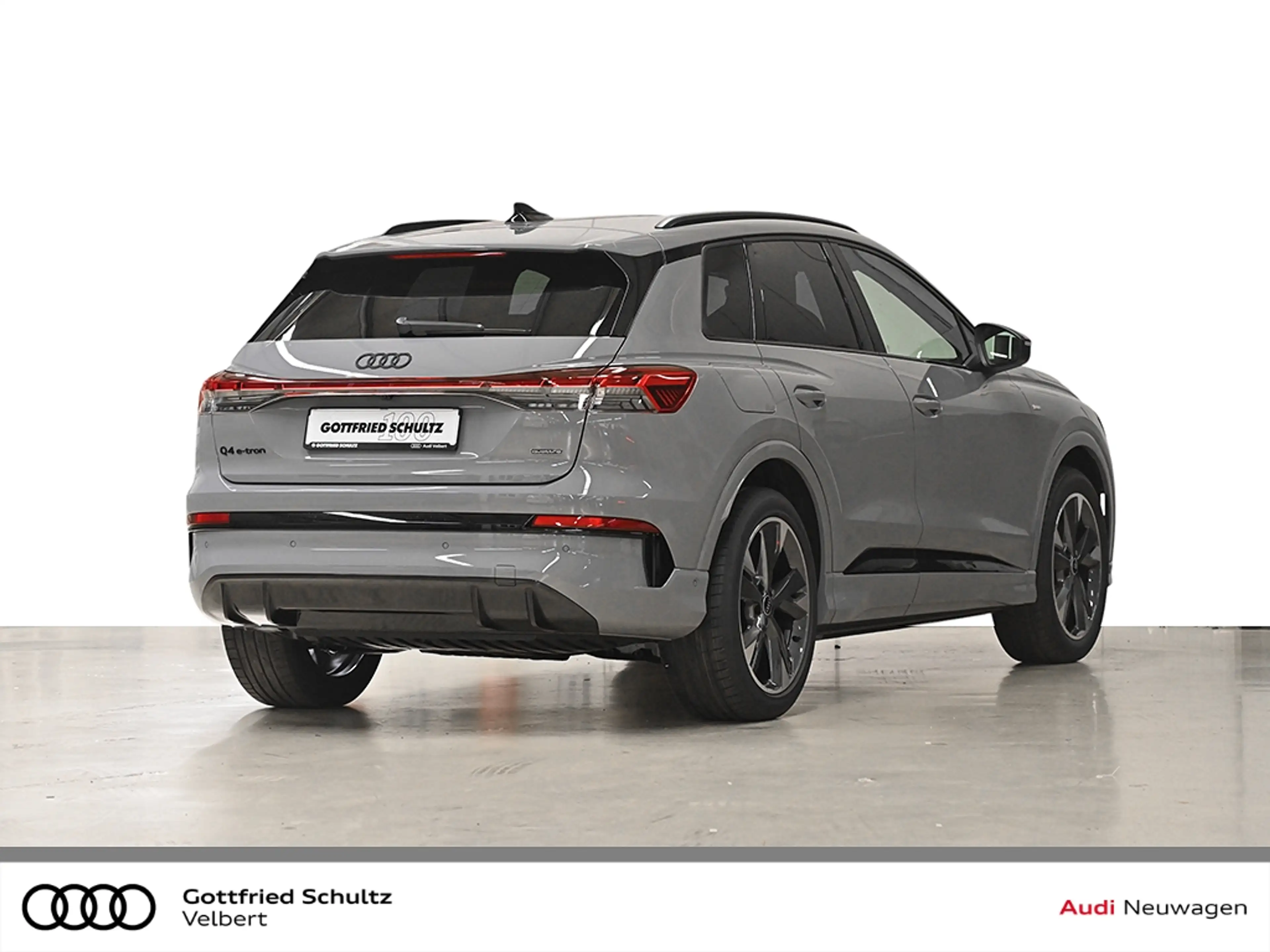 Audi Q4 e-tron SUV quattro 220 kW #E-TRONPOWER# — photo 2