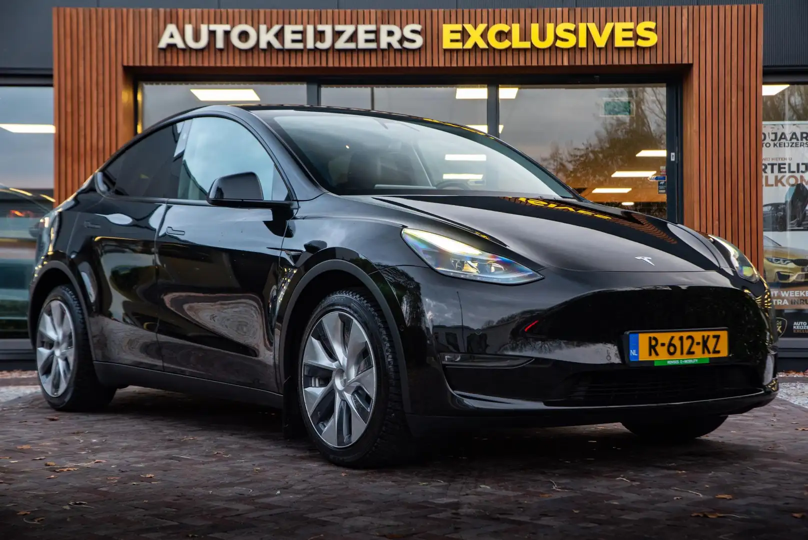 Tesla Model Y Long Range 75 kWh Stuurverw. Panodak Zwart - 1