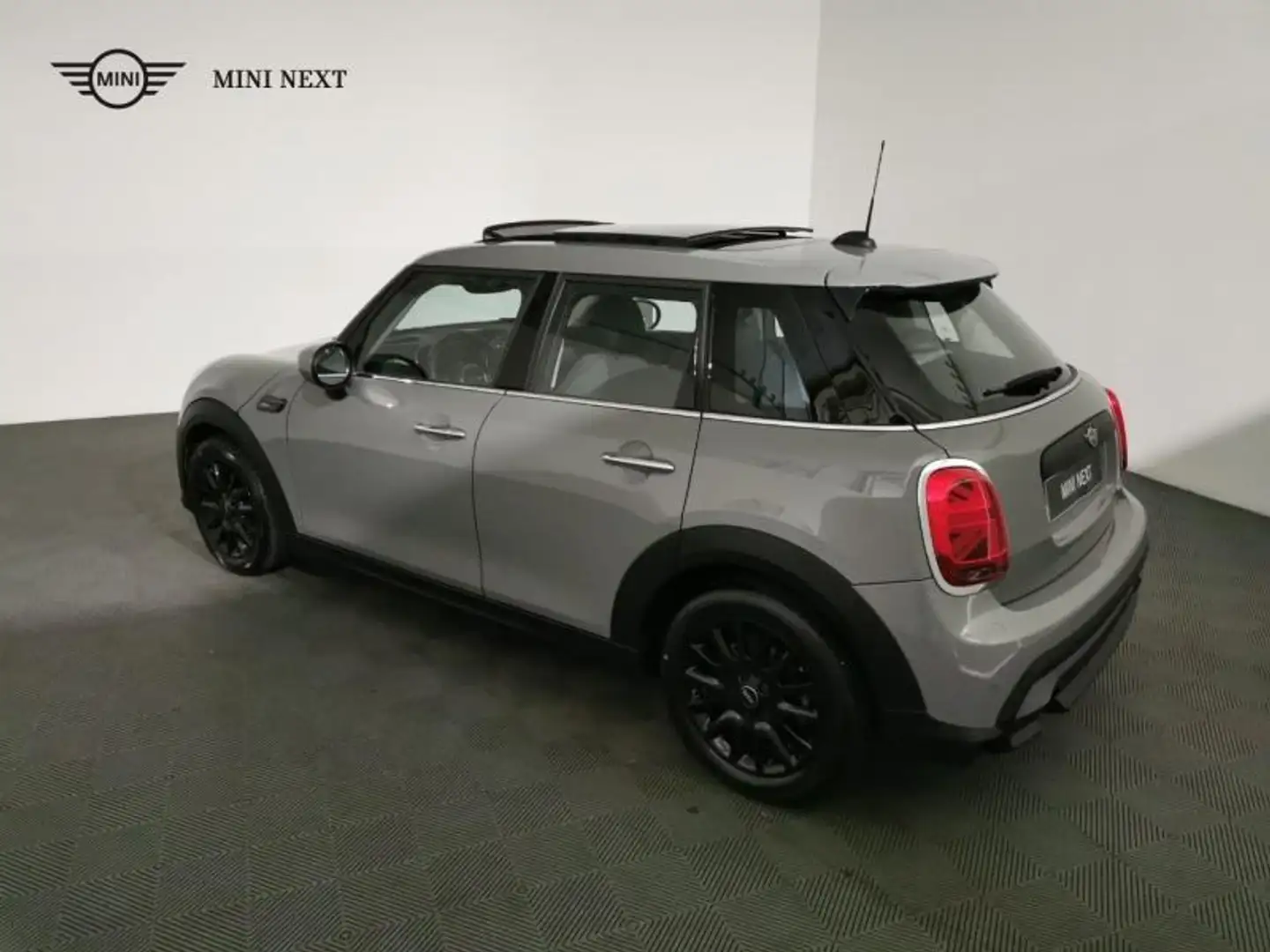 MINI One One 102ch Edition Camden Gris - 2