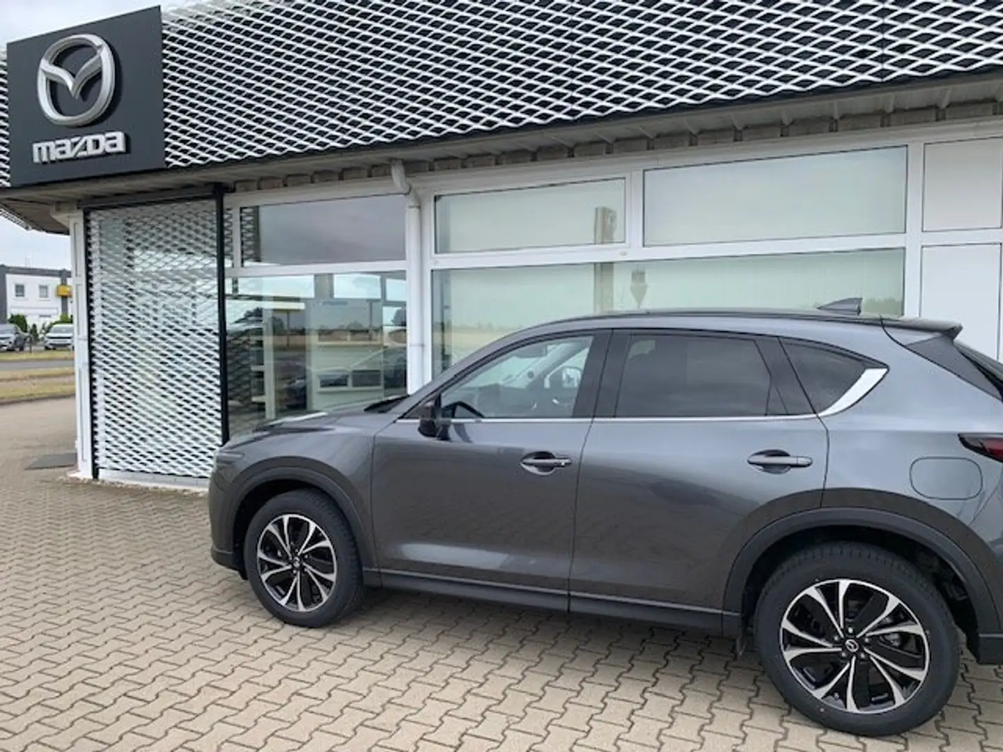 Mazda CX-5 e-SKYACTIV-G 194 Aut. Exclusive-Line Grau - 2