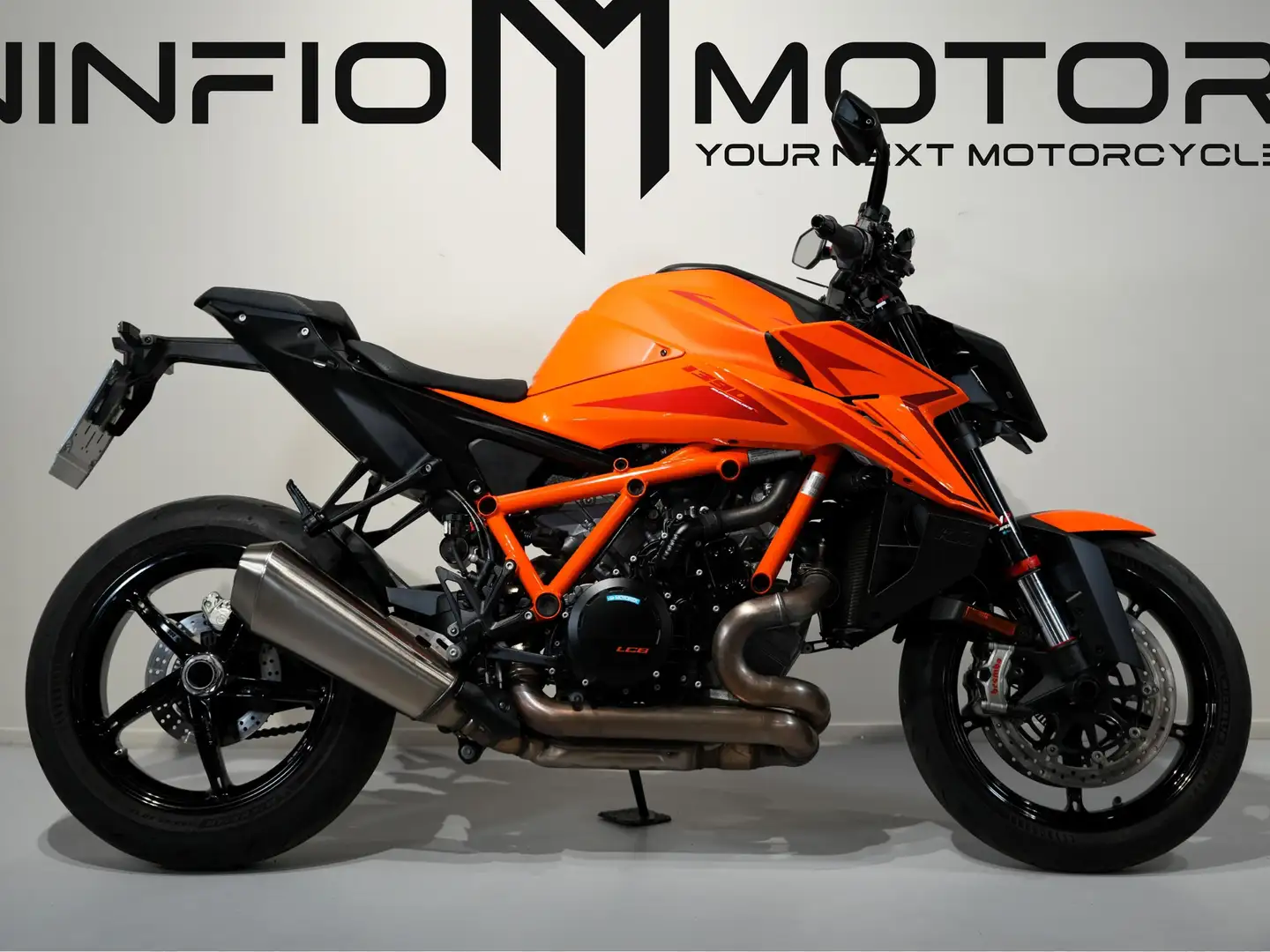 KTM 1390 Super Duke R - 1