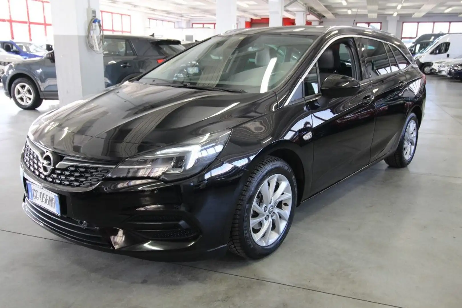 Opel Astra 1.5 CDTI 122 CV S&S AT9 Sports Tourer Business Ele Schwarz - 2