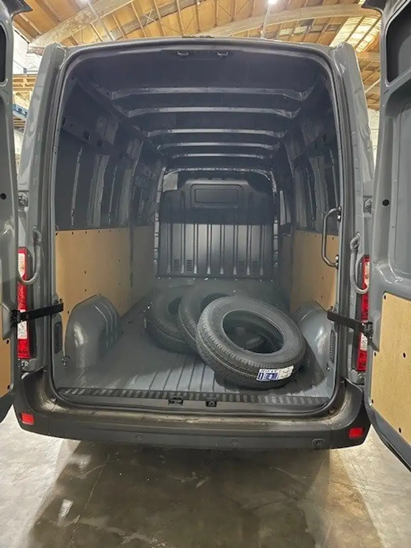 Renault Master 2.3 dCi 35 L3H2 Blue Confort (EU6d) Zwart - 2