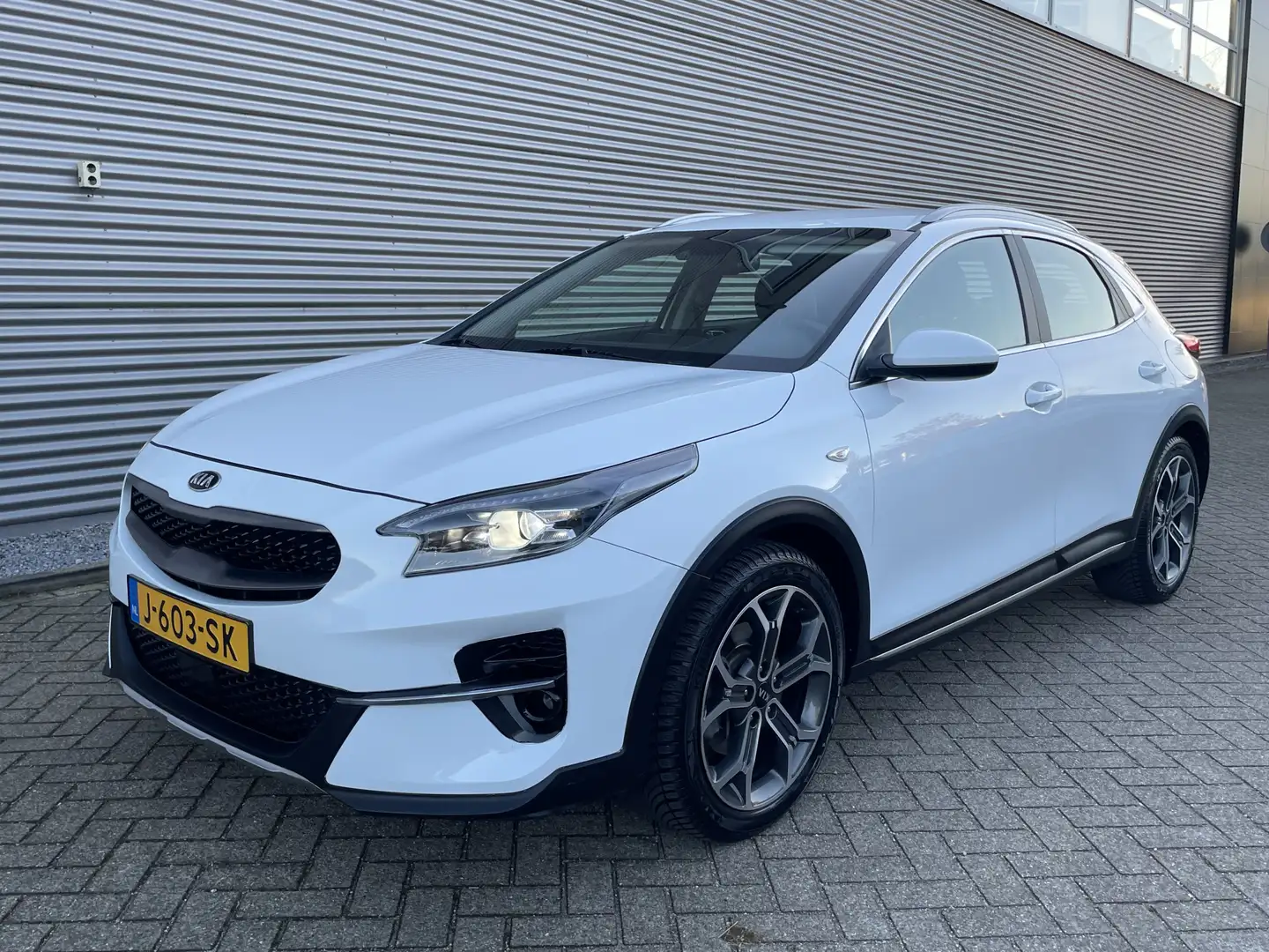 Kia XCeed 1.4 T-GDi DynamicLine Automaat AppleCarplay Androi Weiß - 2