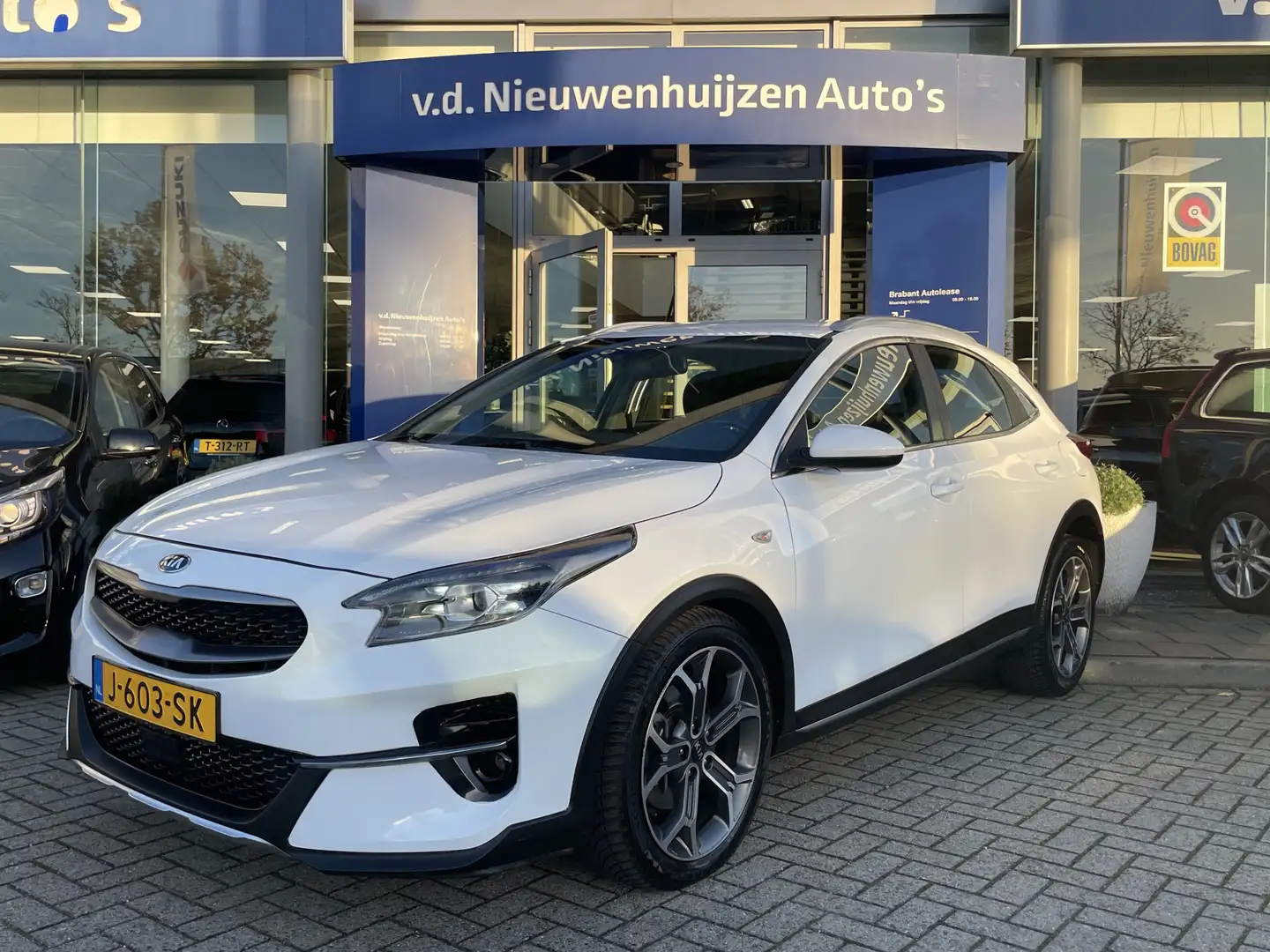 Kia XCeed 1.4 T-GDi DynamicLine Automaat AppleCarplay Androi Weiß - 1