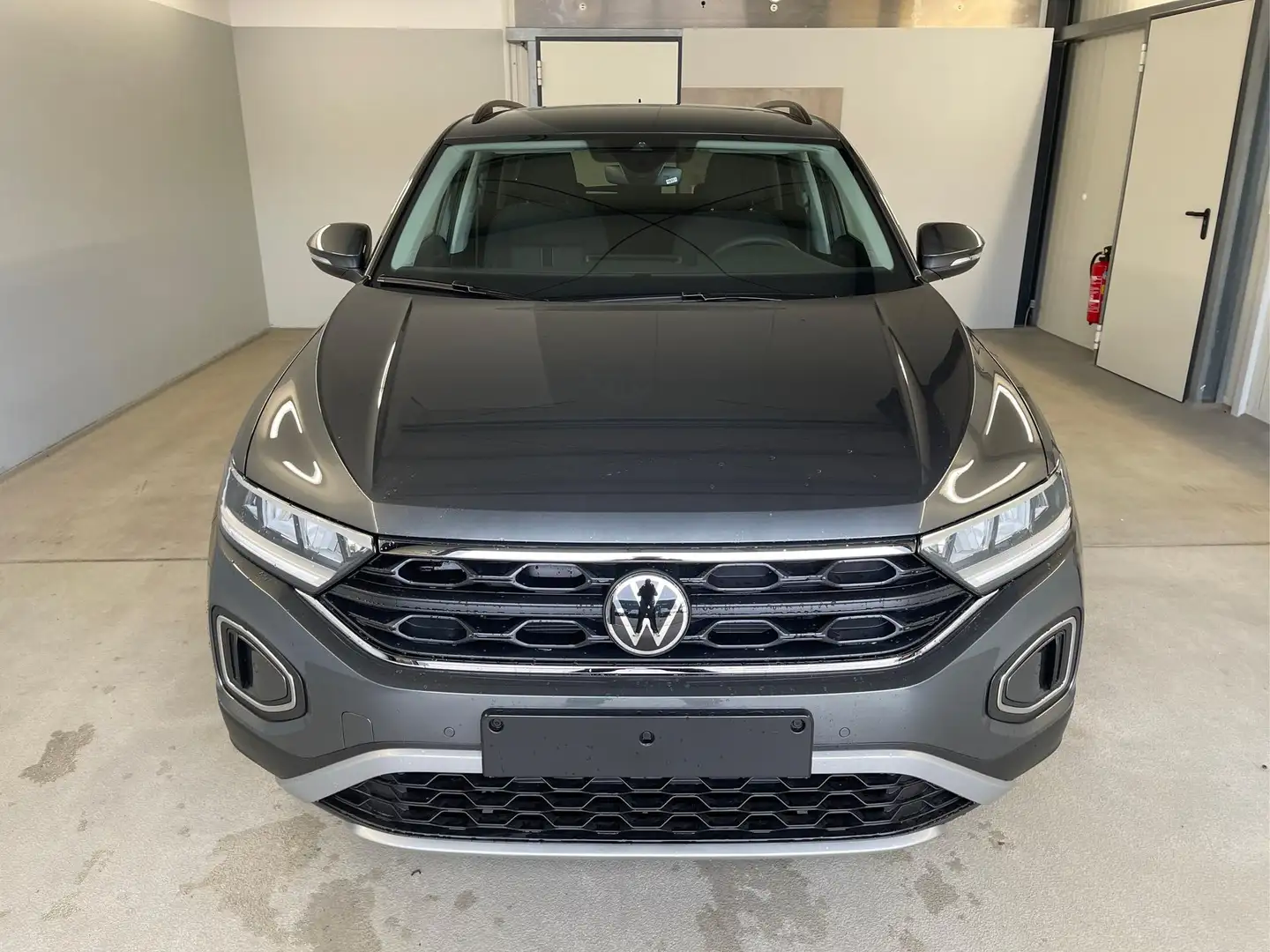 Volkswagen T-Roc Life 1.0 TSI Kessy+Kamera+ACC+Alu17+Climatronic... Grijs - 2