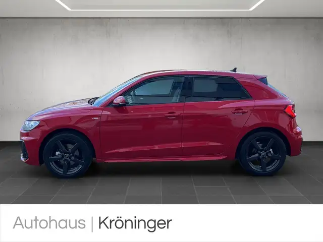 Audi A1 view 3