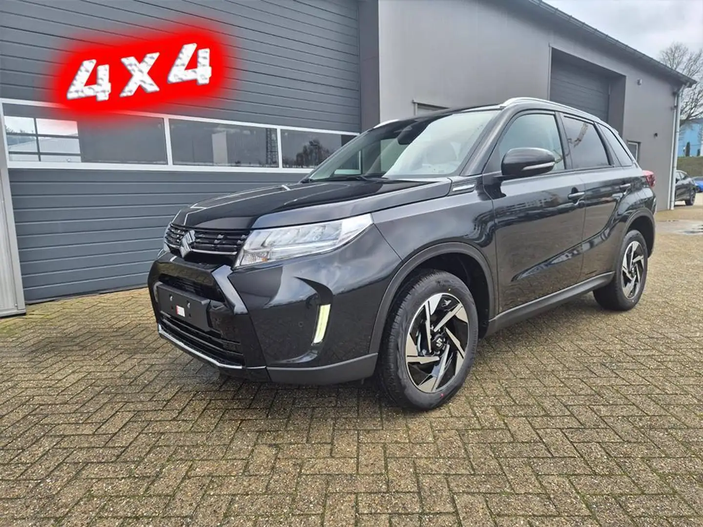 Suzuki Vitara Comfort+ 110PS Automatik MHEV 4x4 ALLGRIP 1.4 B... Schwarz - 1