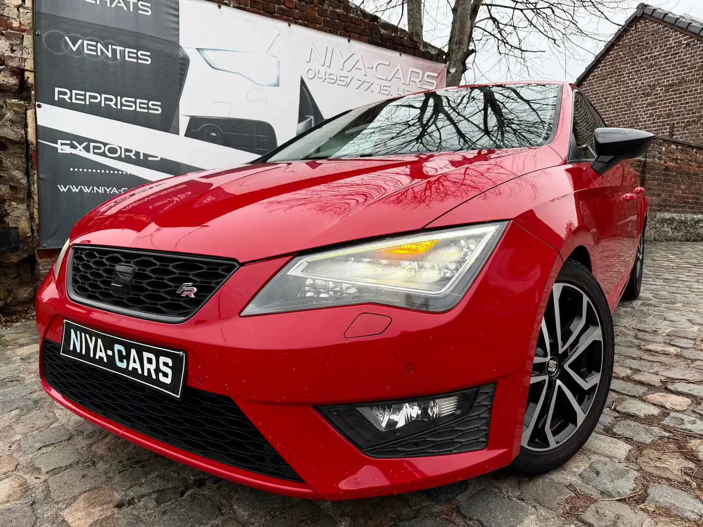 SEAT Leon Leon 1.4 TSI FR ** XENON * GPS * SIEGES CHAUFF ** Rouge - 1