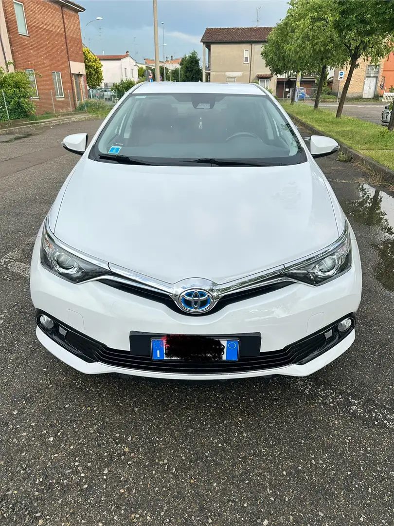 Toyota Auris 1.8 Hybrid style - 1