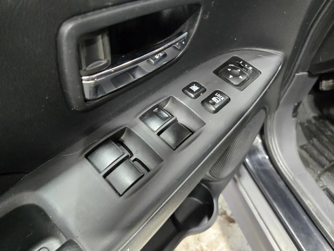 Mitsubishi RVR снимка Mitsubishi RVR