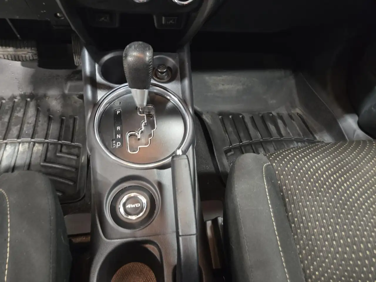 Mitsubishi RVR снимка Mitsubishi RVR