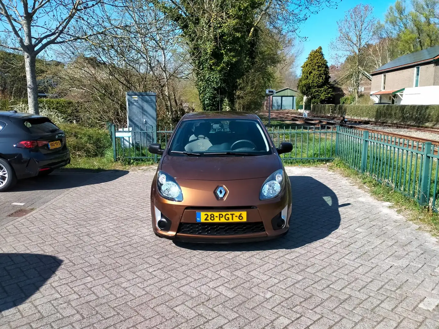 Renault Twingo 1.2-16V Authentique ALLINPRIJS Bruin - 2