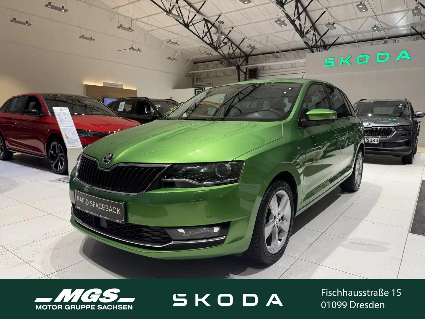 Skoda Rapid/Spaceback Spaceback 1.0 TSI Clever Grün - 1