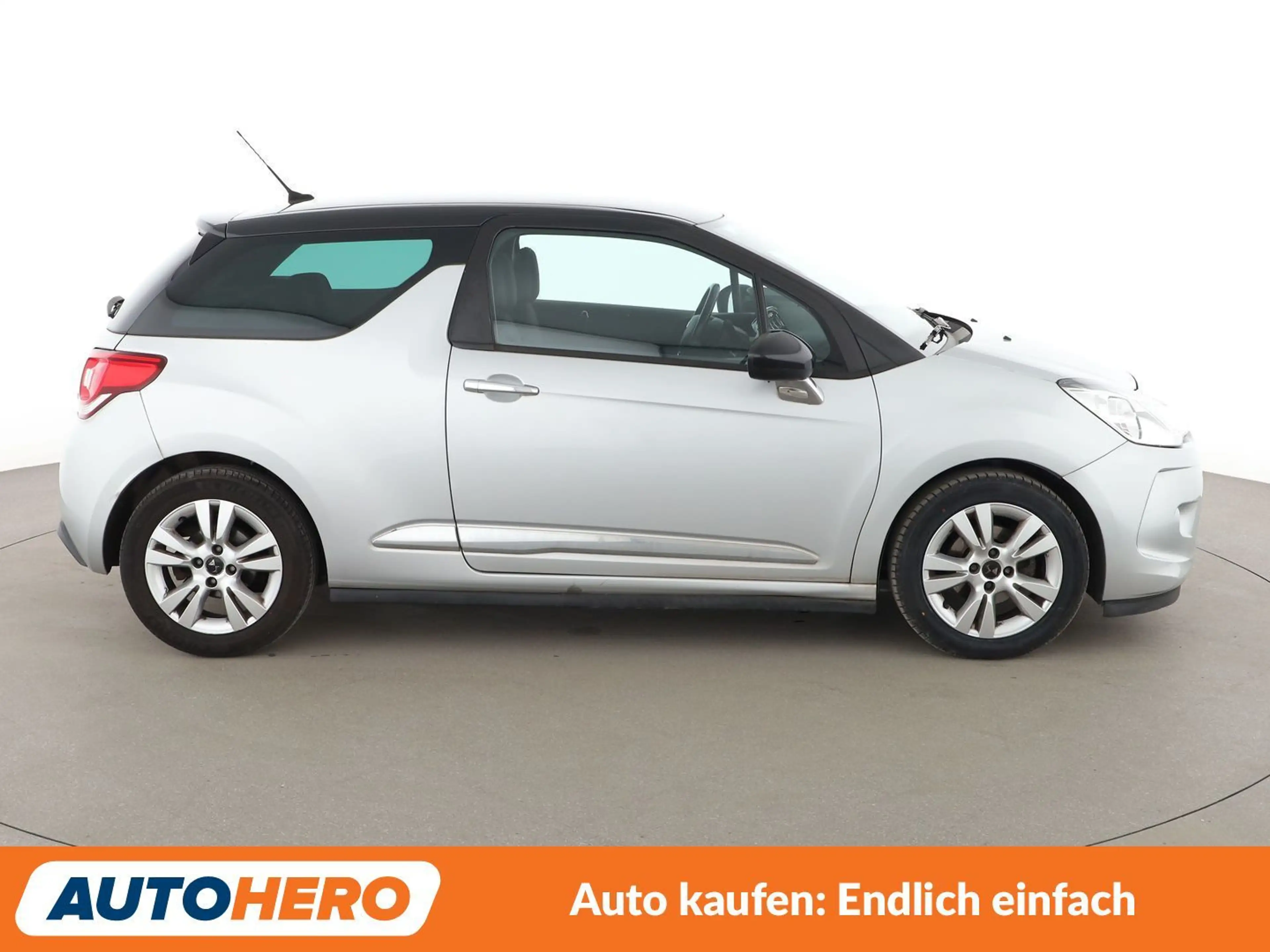 Citroen DS3 1.6 Blue-HDi SoChic*NAVI*TEMPO*PDC*ALU*KLIMA* — photo 7