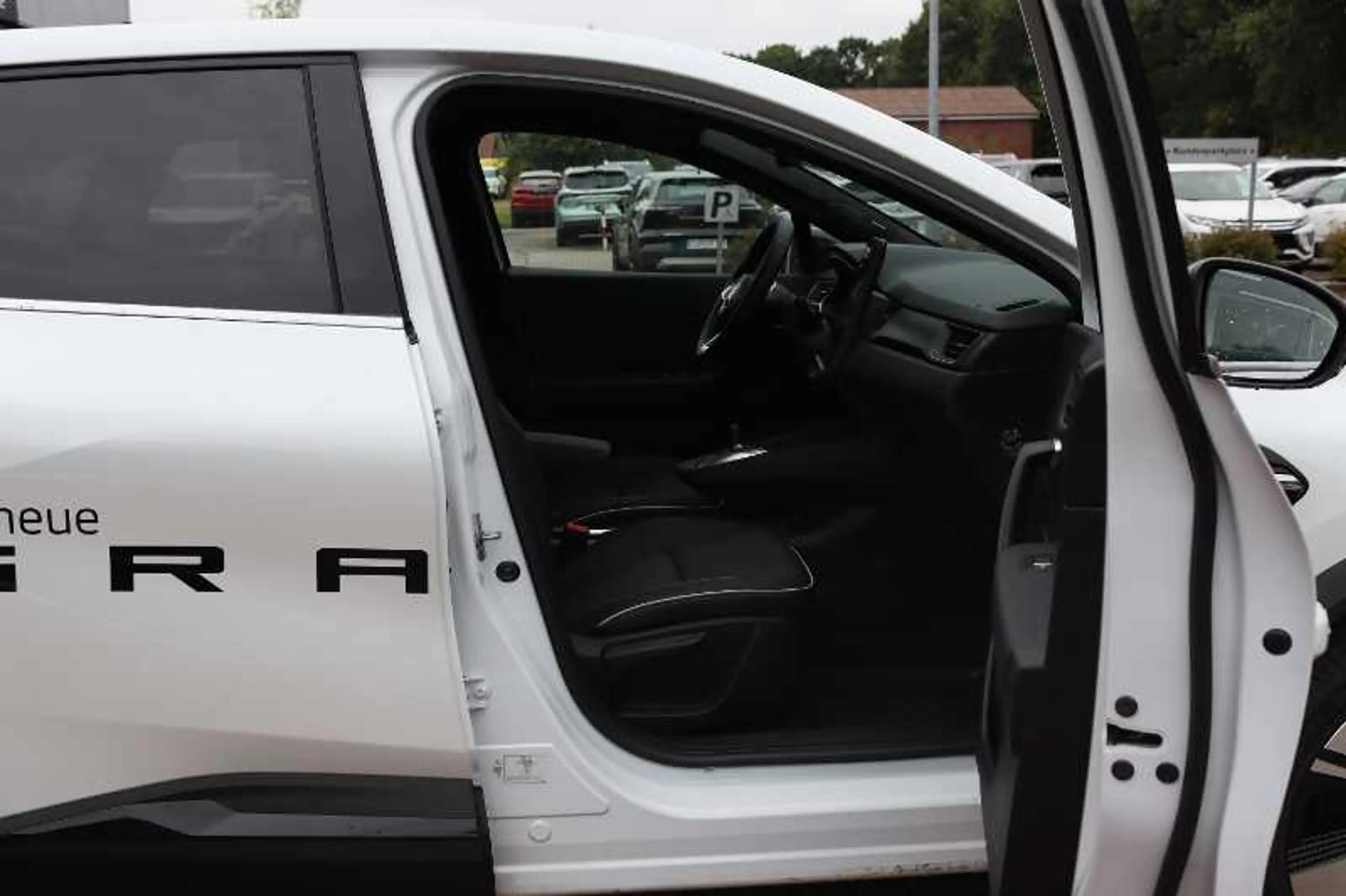 Mitsubishi Grandis Diamant TOP 1.8 Hybrid — photo 11