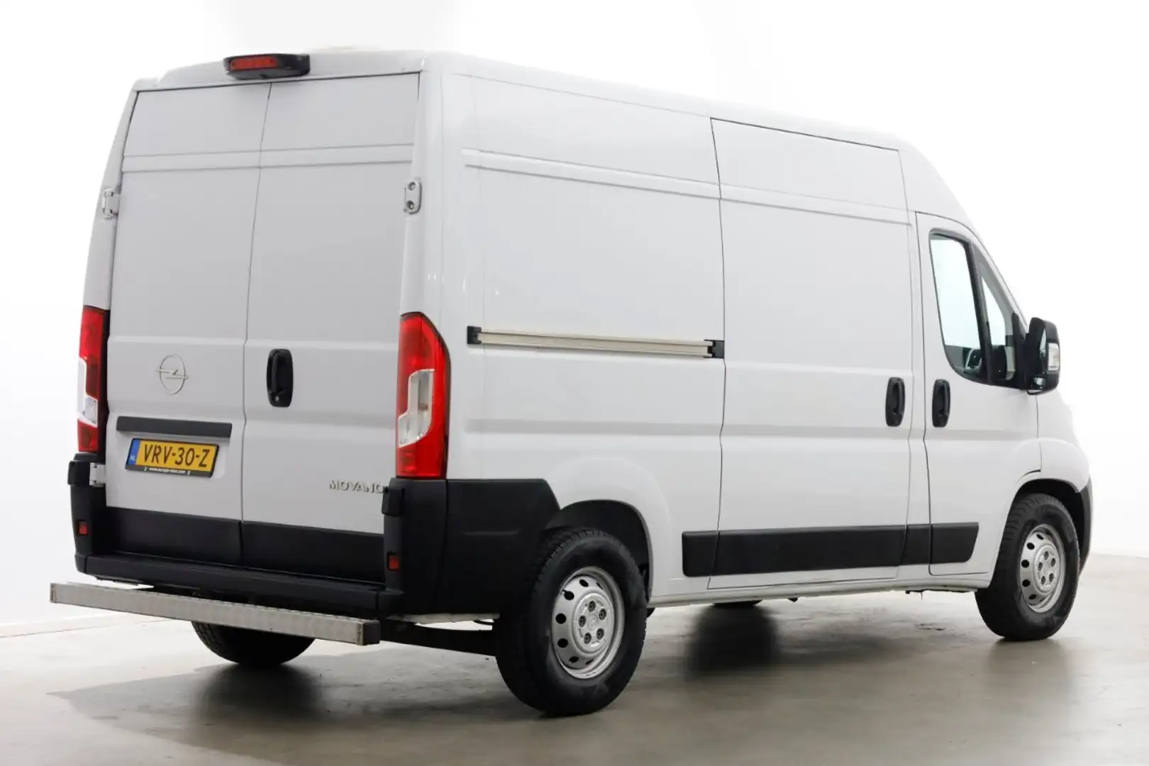 Opel Movano 2.2D 140pk L2H2 Edition Camera/Navi/2x Schuifdeur Wit - 2