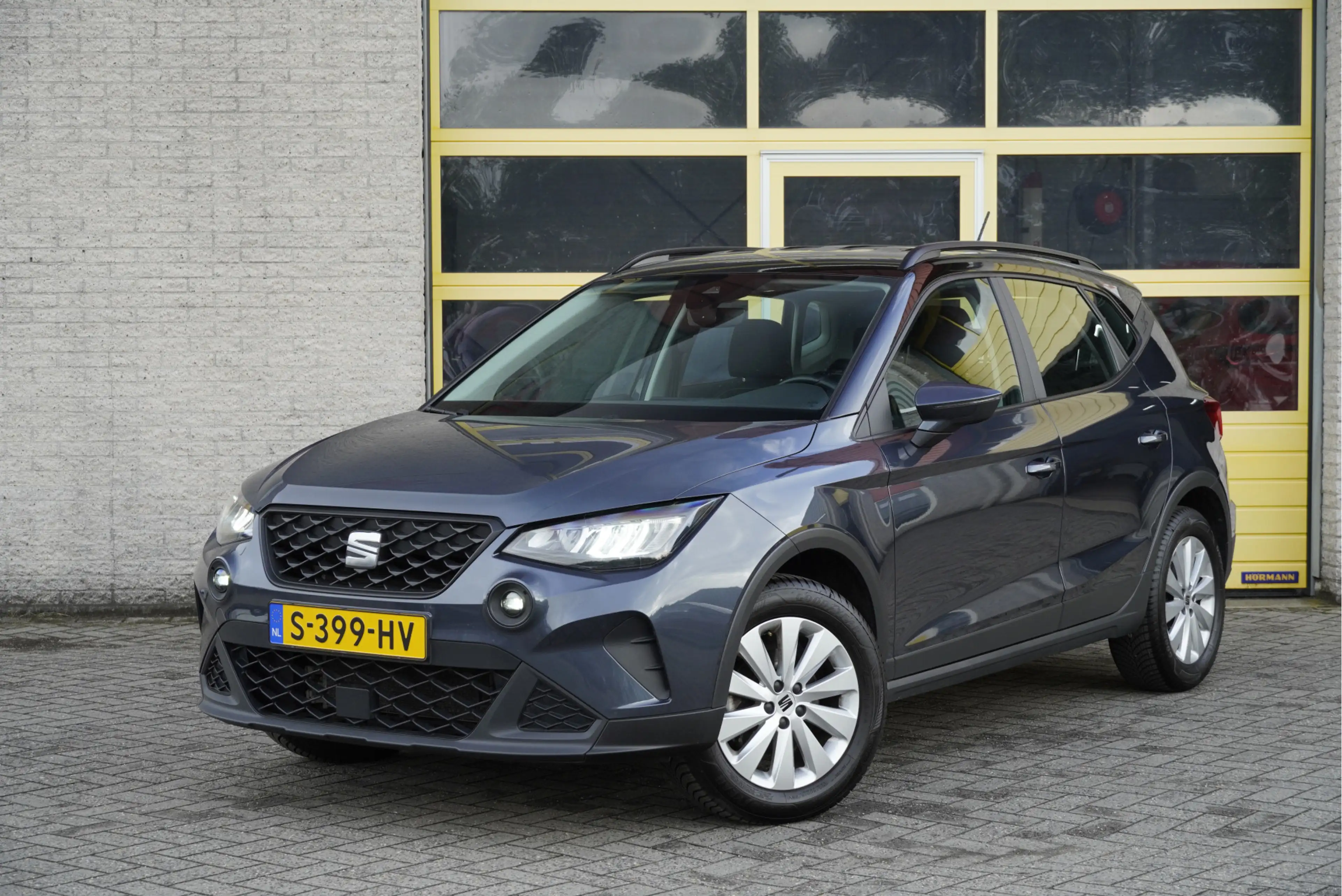 SEAT Arona 1.0 TSI Style BJ2023 Lmv 16" | Led V+A | Pdc | App