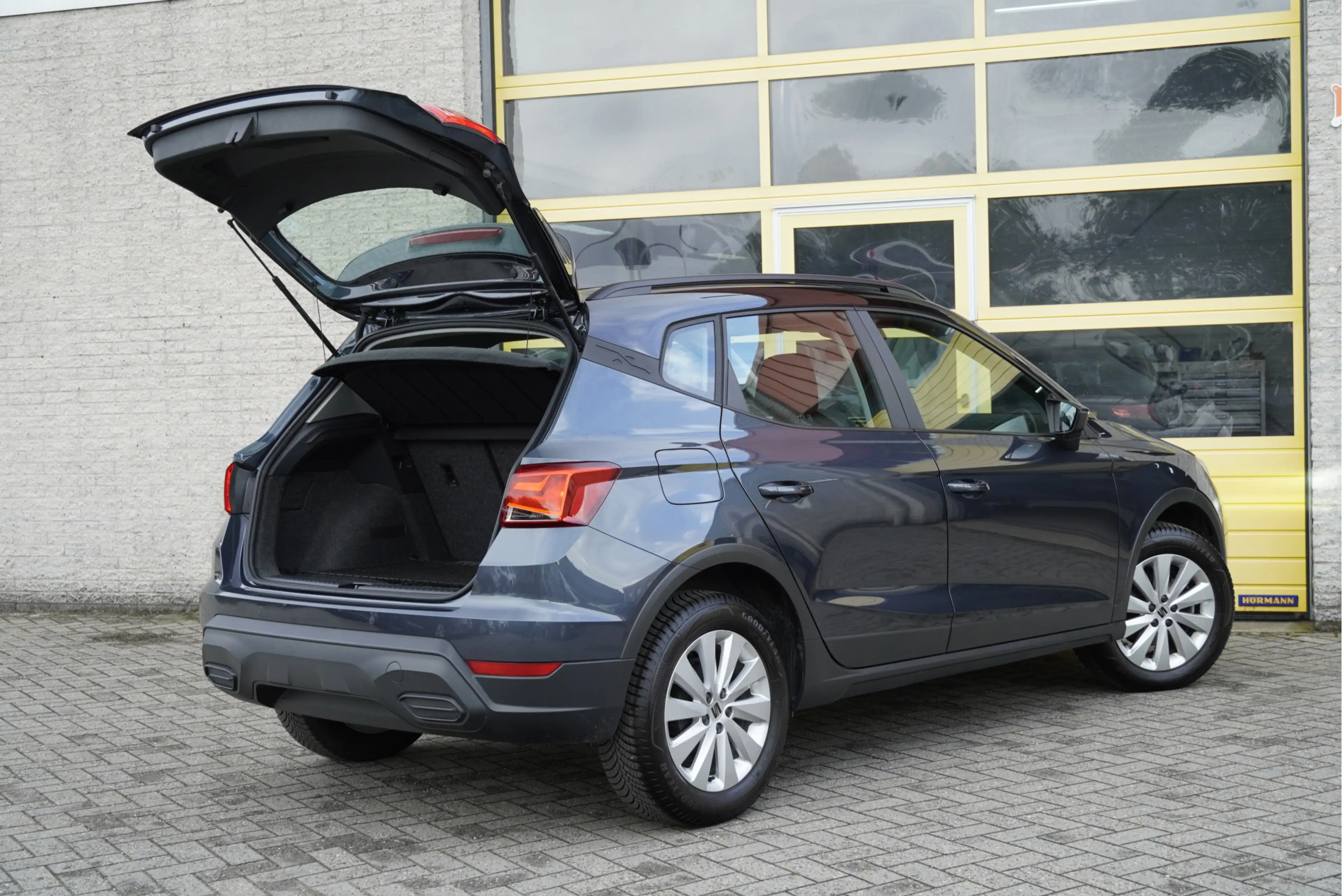 SEAT Arona 1.0 TSI Style BJ2023 Lmv 16" | Led V+A | Pdc | App — photo 8