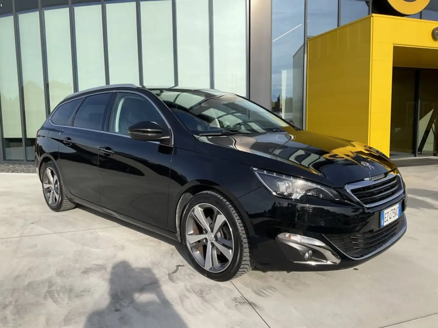 Peugeot 308 BlueHDi 120 S&S EAT6 SW Allure Nero - 1