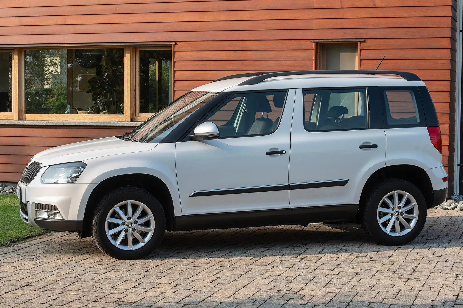 Skoda Yeti Yeti 2014 1.2 tsi Easy 110cv E6 Bianco - 2